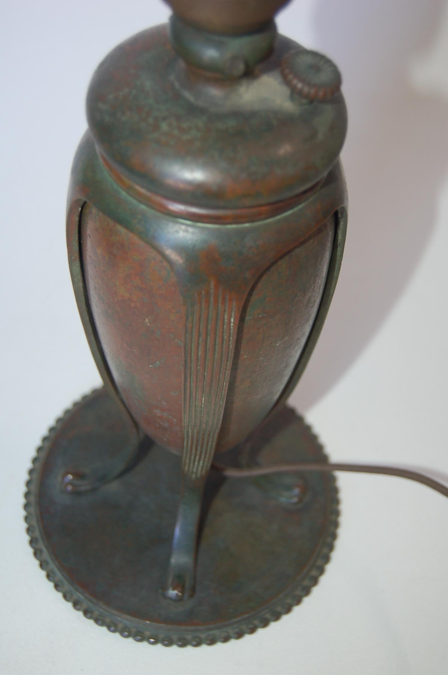 Early 20th Century Art Nouveau Tiffany Bronze Table Lamp