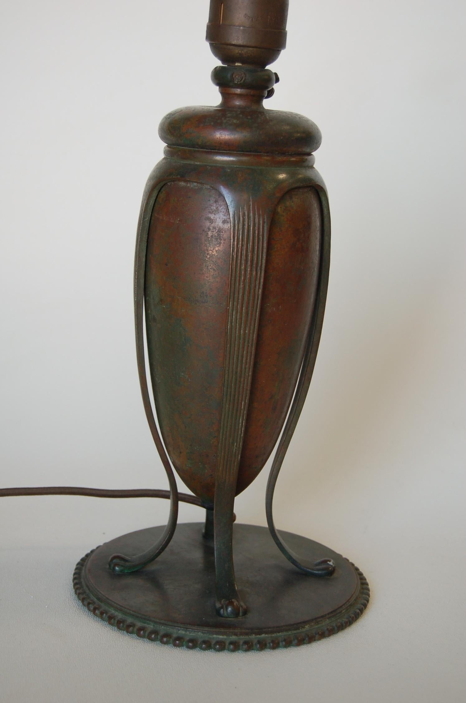 Art Nouveau Tiffany Bronze Table Lamp 3