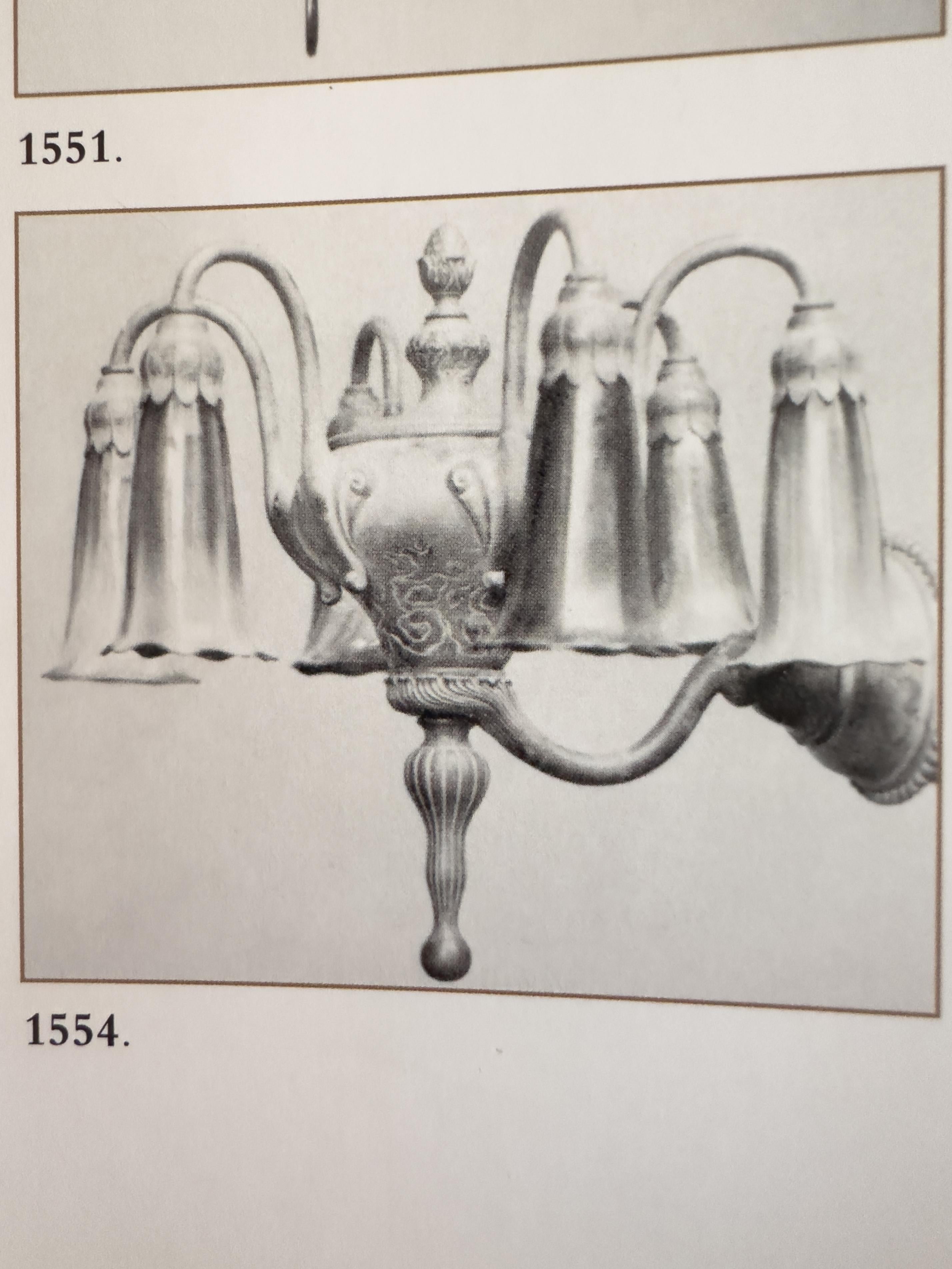 Art Nouveau Tiffany Studios Sechs Lily Lights Wandleuchter im Zustand „Gut“ im Angebot in Englewood, NJ