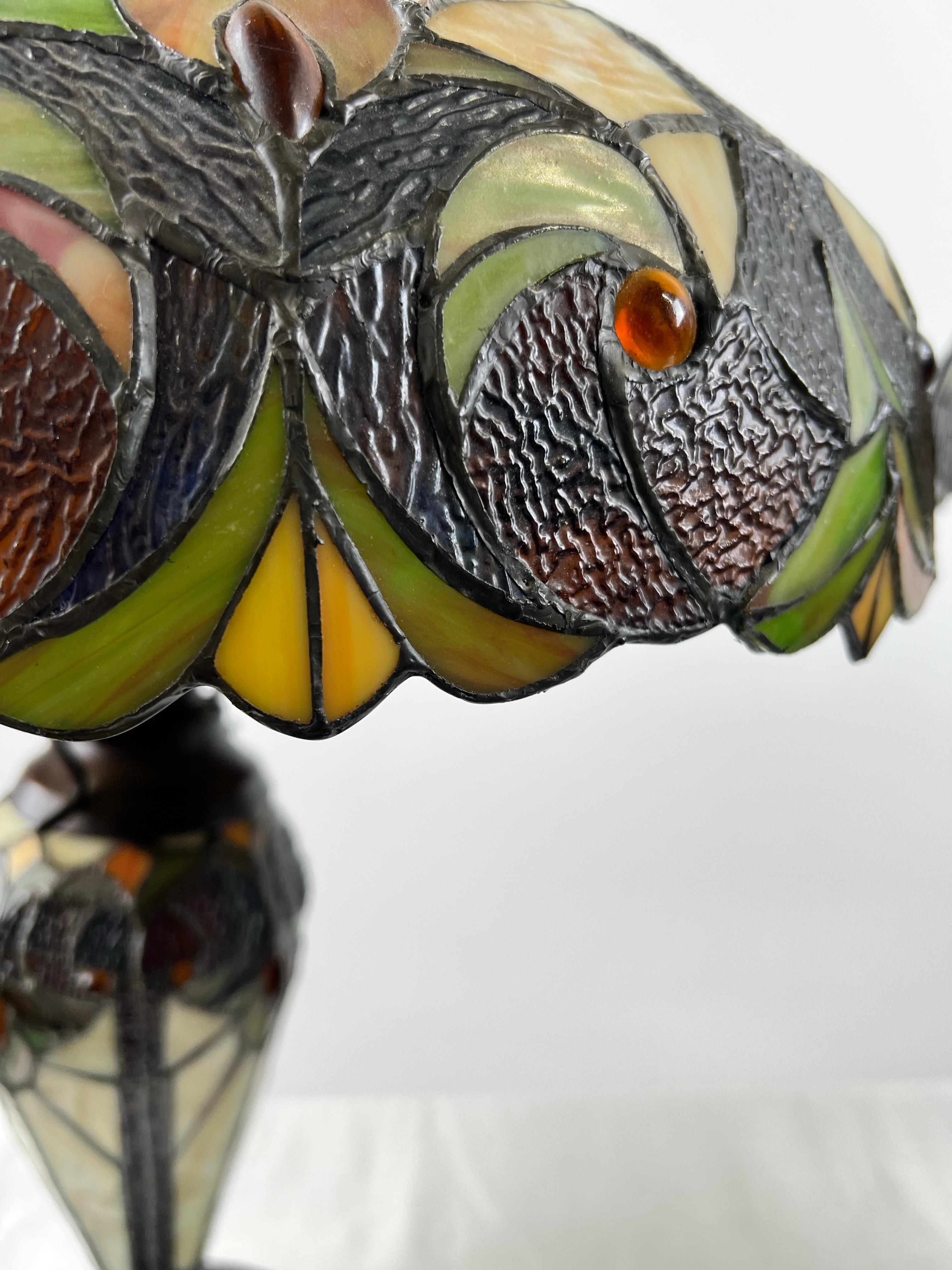Art Nouveau Tiffany Style Brown & Green Stained Glass Tischlampe, ein Paar im Angebot 4
