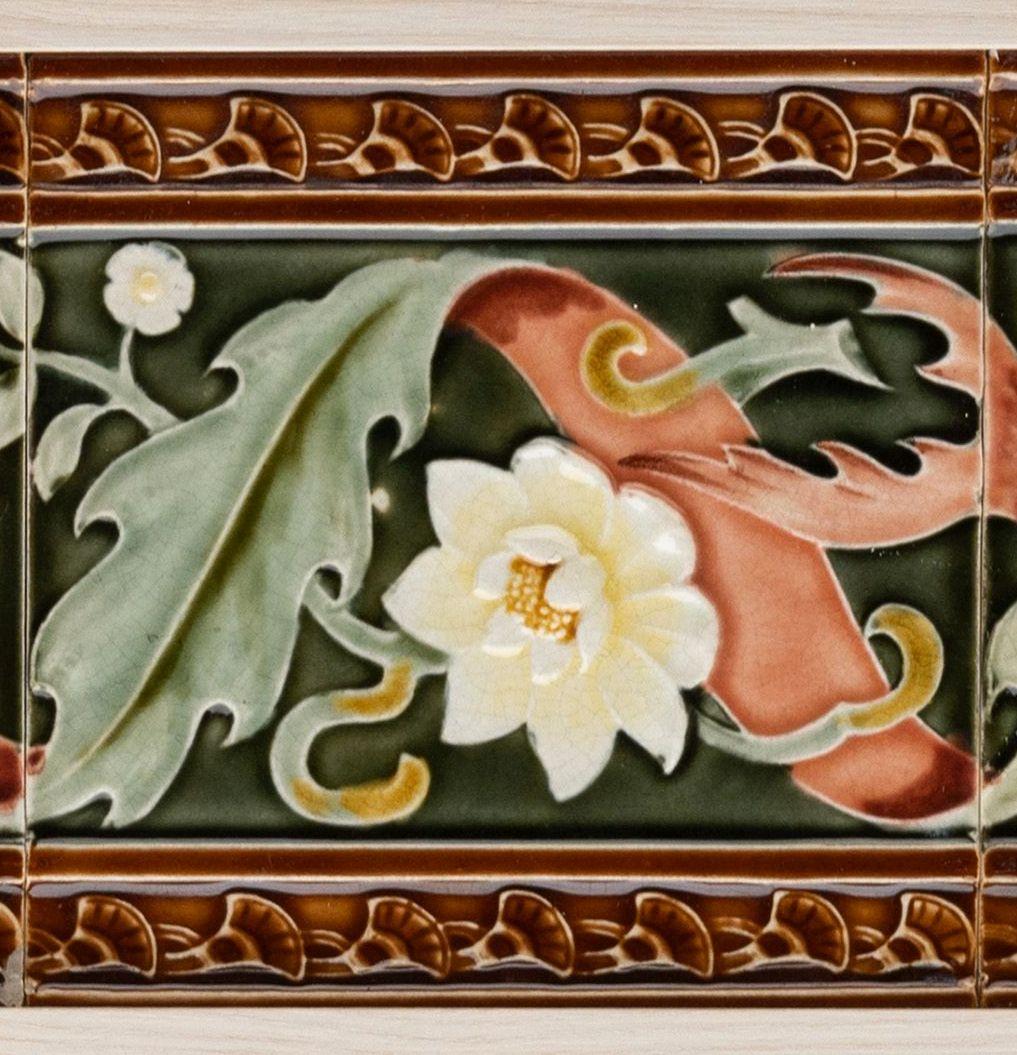 Fait main Panneau de carreaux Art Nouveau Villeroy & Boch Mettlach C 1905 en vente