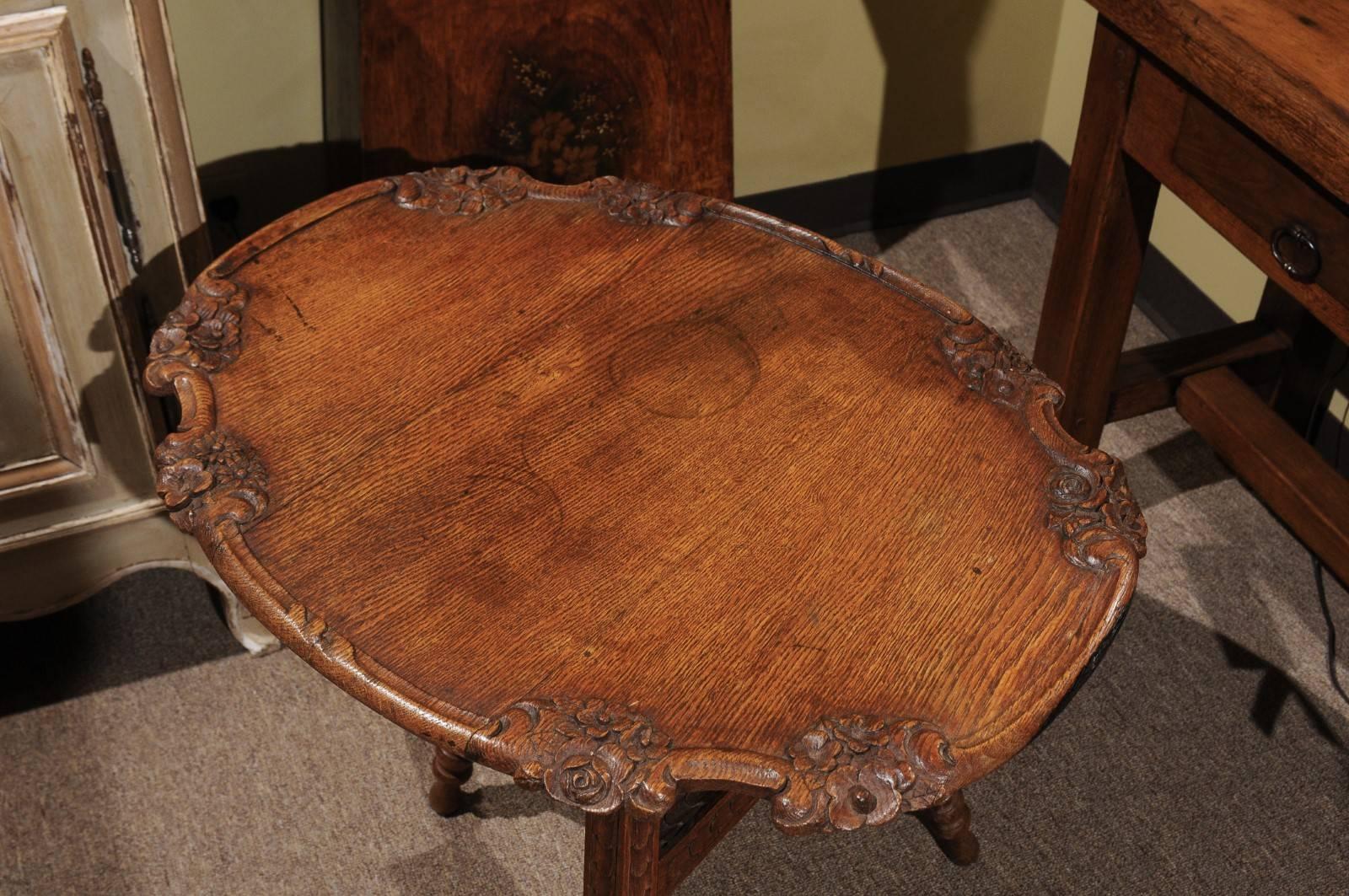 Art Nouveau Tilt-Top Oak Table from France For Sale 2