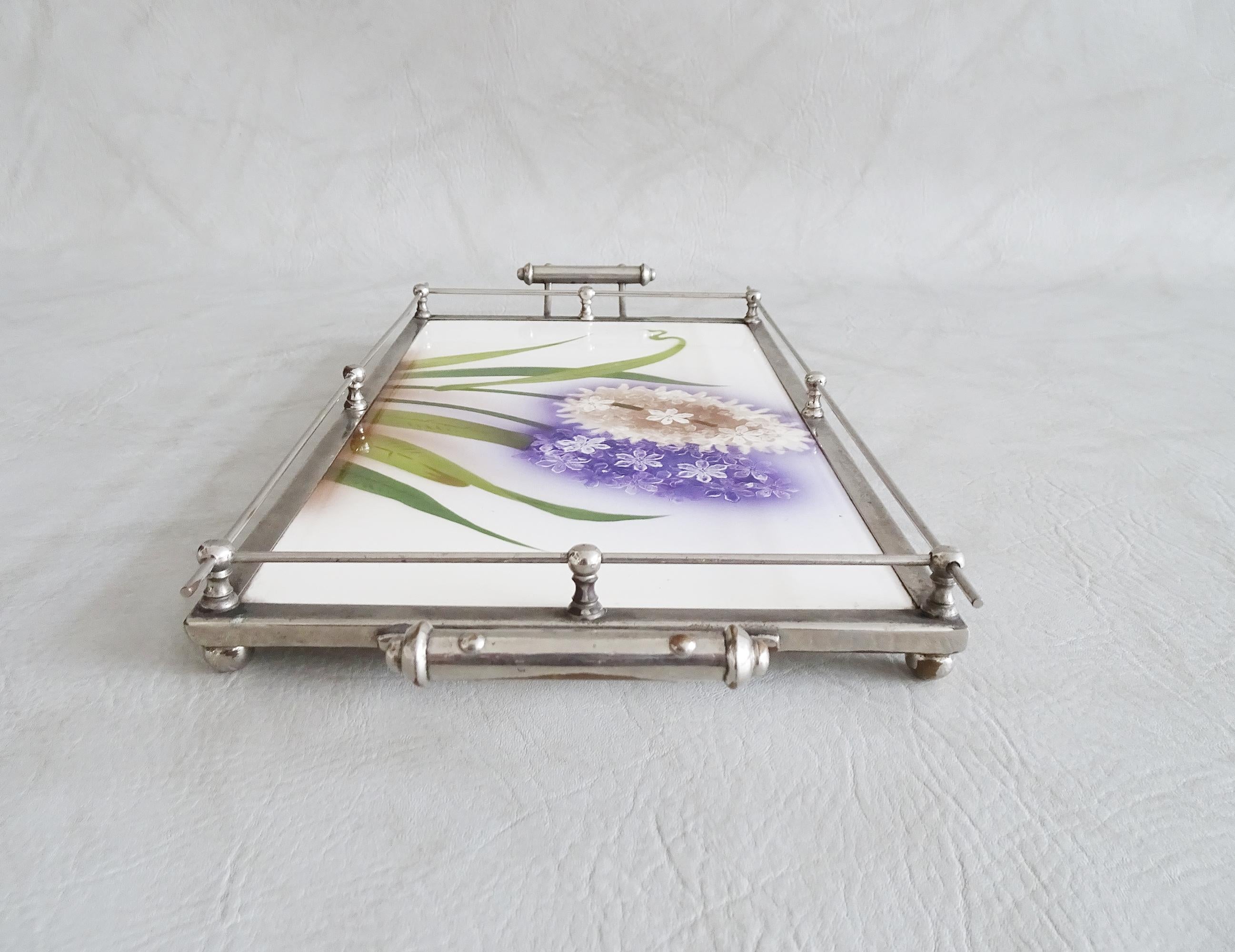 Art Nouveau Tray Glazed Porcelain, Floral Decor, France 1900 In Good Condition For Sale In Saarbruecken, DE