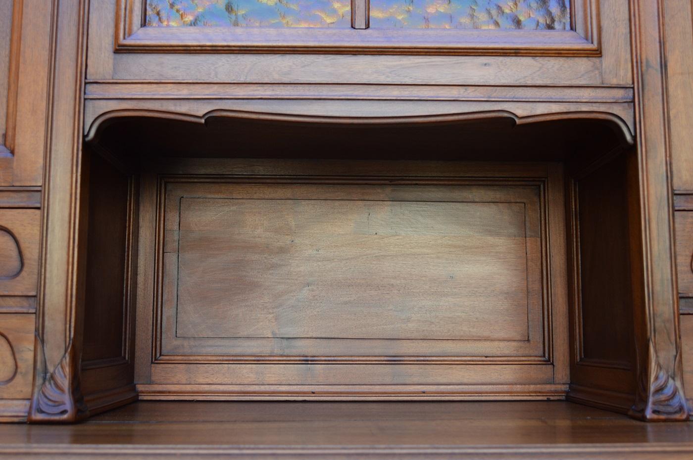 Art Nouveau Two-piece Sideboard in Carved Walnut, France, circa 1900 For Sale 9