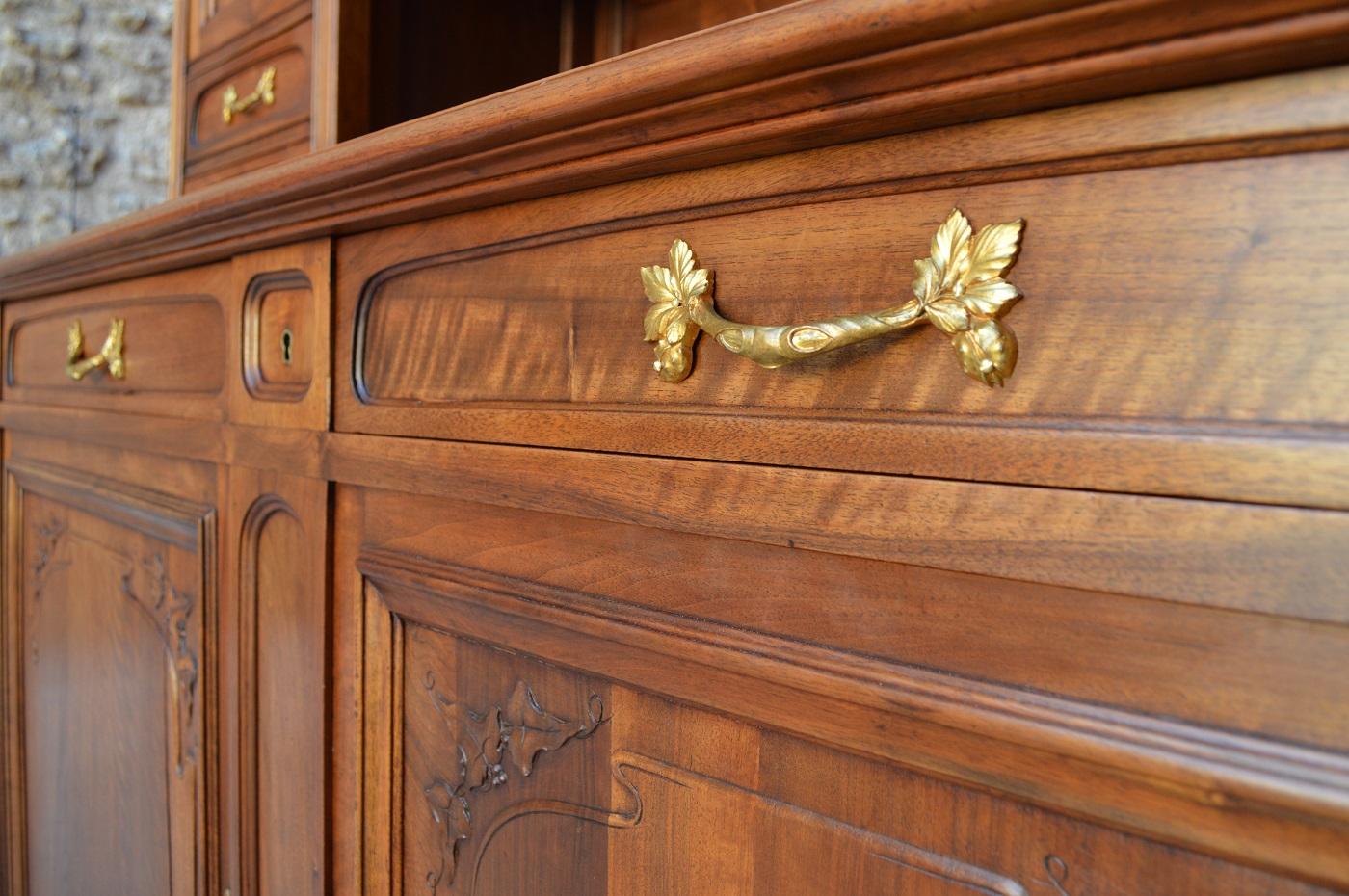 Art Nouveau Two-piece Sideboard in Carved Walnut, France, circa 1900 For Sale 13