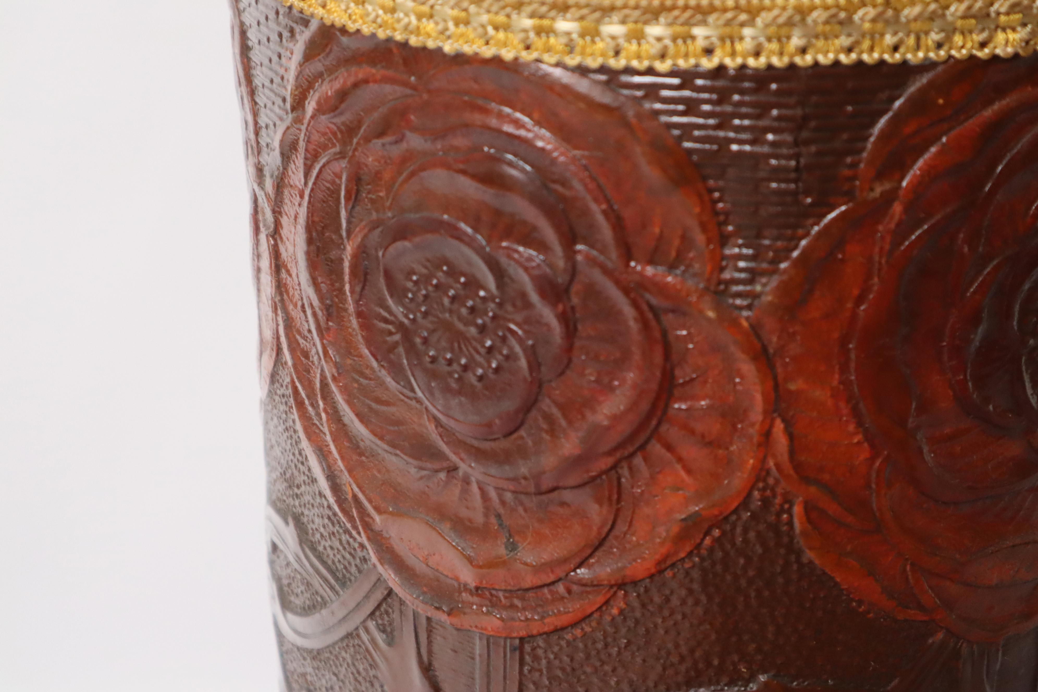 Cestino portaombrelli Art Decor in pelle decorata con rose rosse in vendita 5