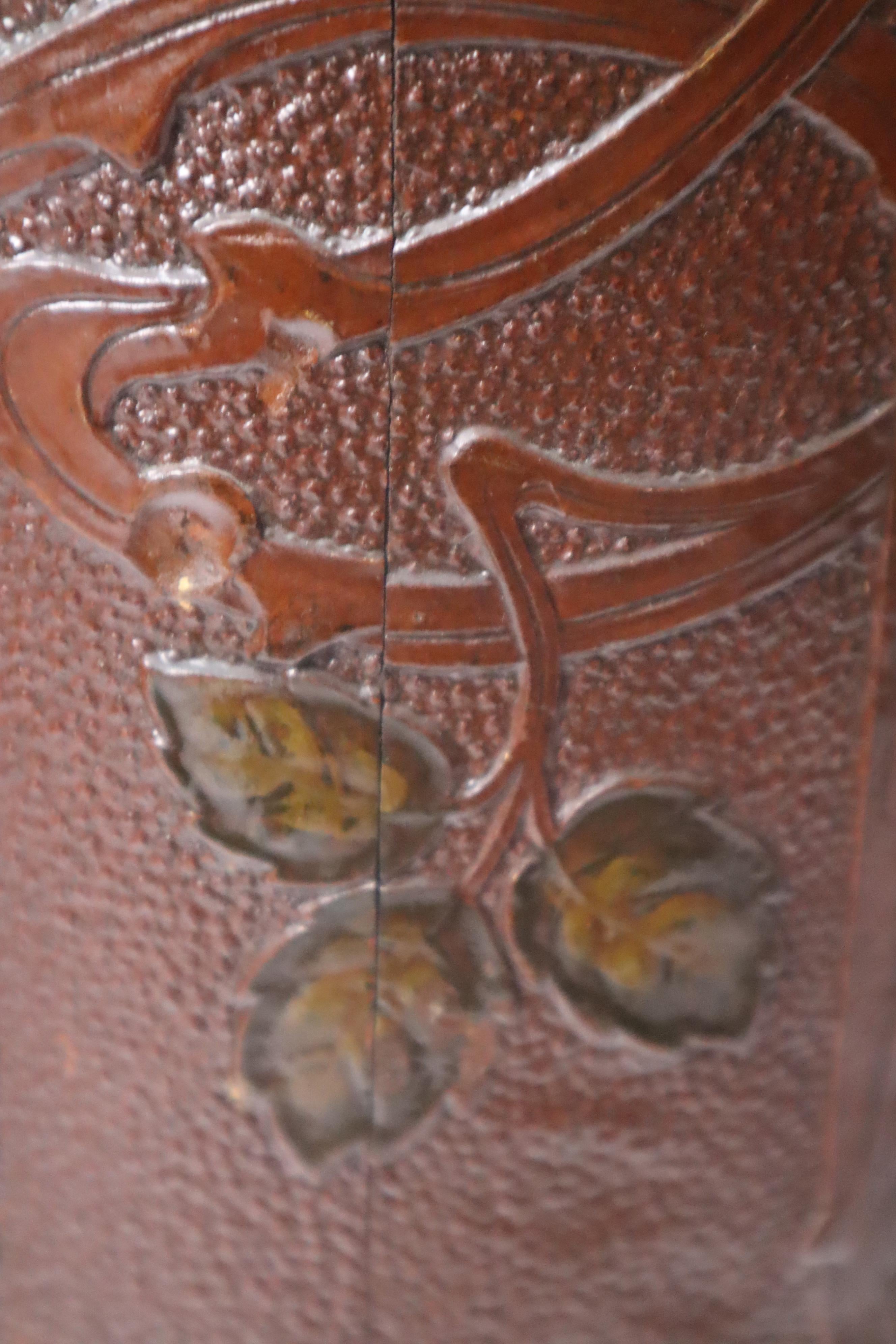 Cestino portaombrelli Art Decor in pelle decorata con rose rosse in vendita 8