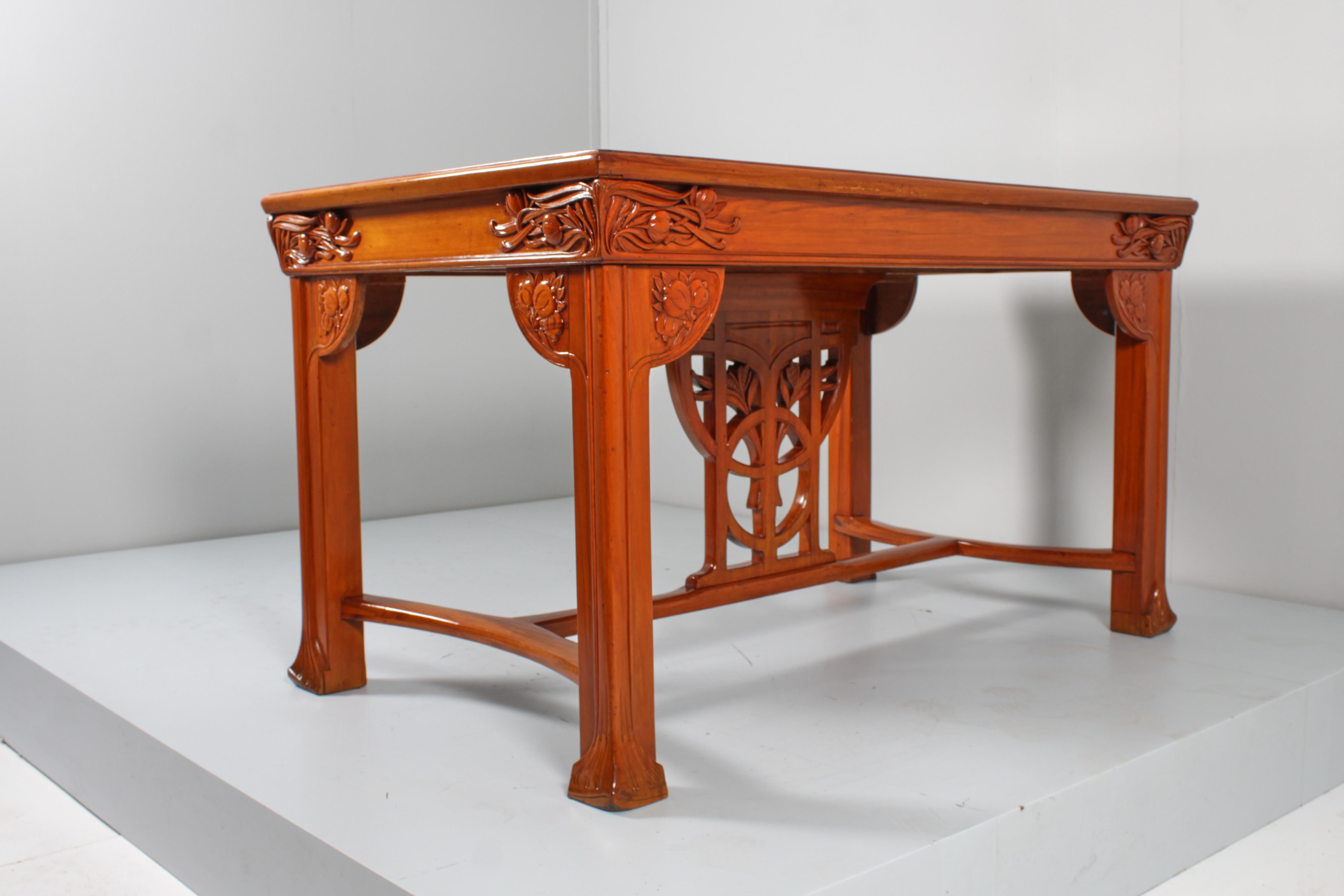 Jugendstil-Tisch mit Intarsien und geschnitztem Holz, V. Ducrot, restauriert, 1900, Italien im Angebot 2