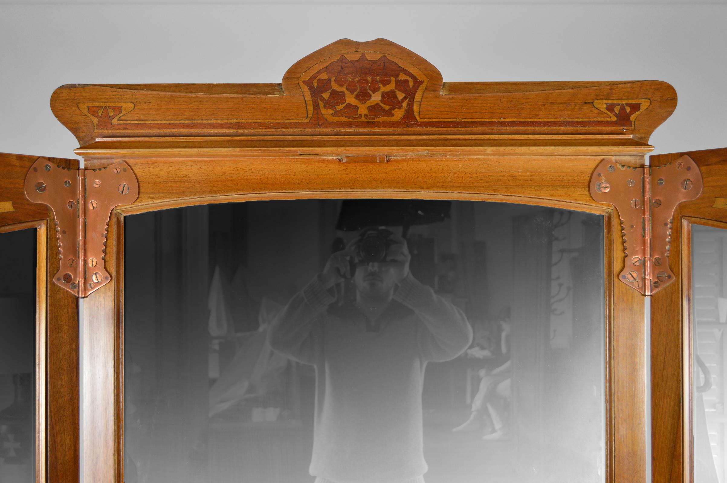Jugendstil-Schminktisch-Raumteiler mit klappbarem Spiegelschirm und Intarsien, 1901 im Angebot 4