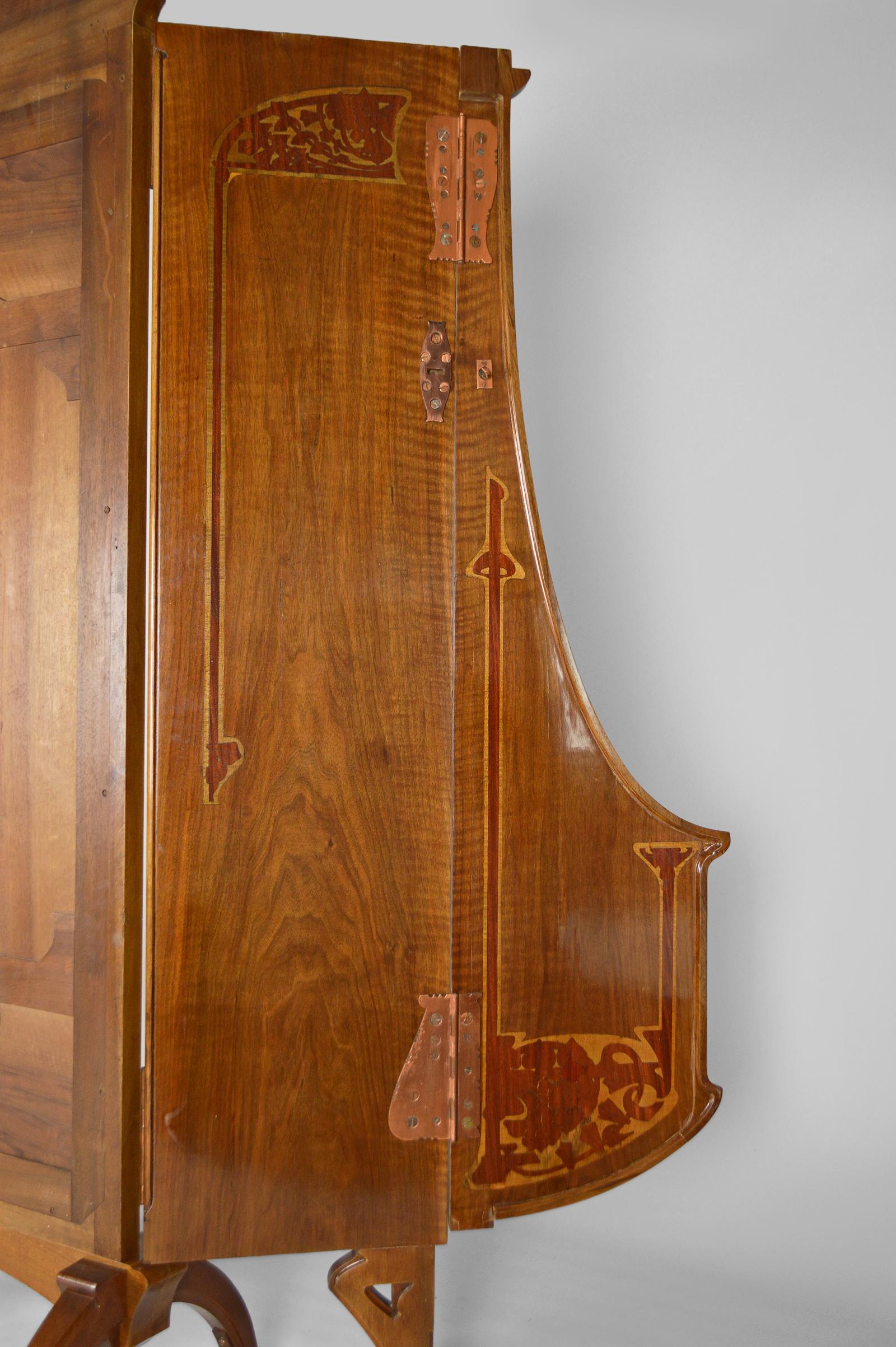 Art Nouveau Vanity Folding Mirror Screen with Marquetry, 1901 For Sale 12
