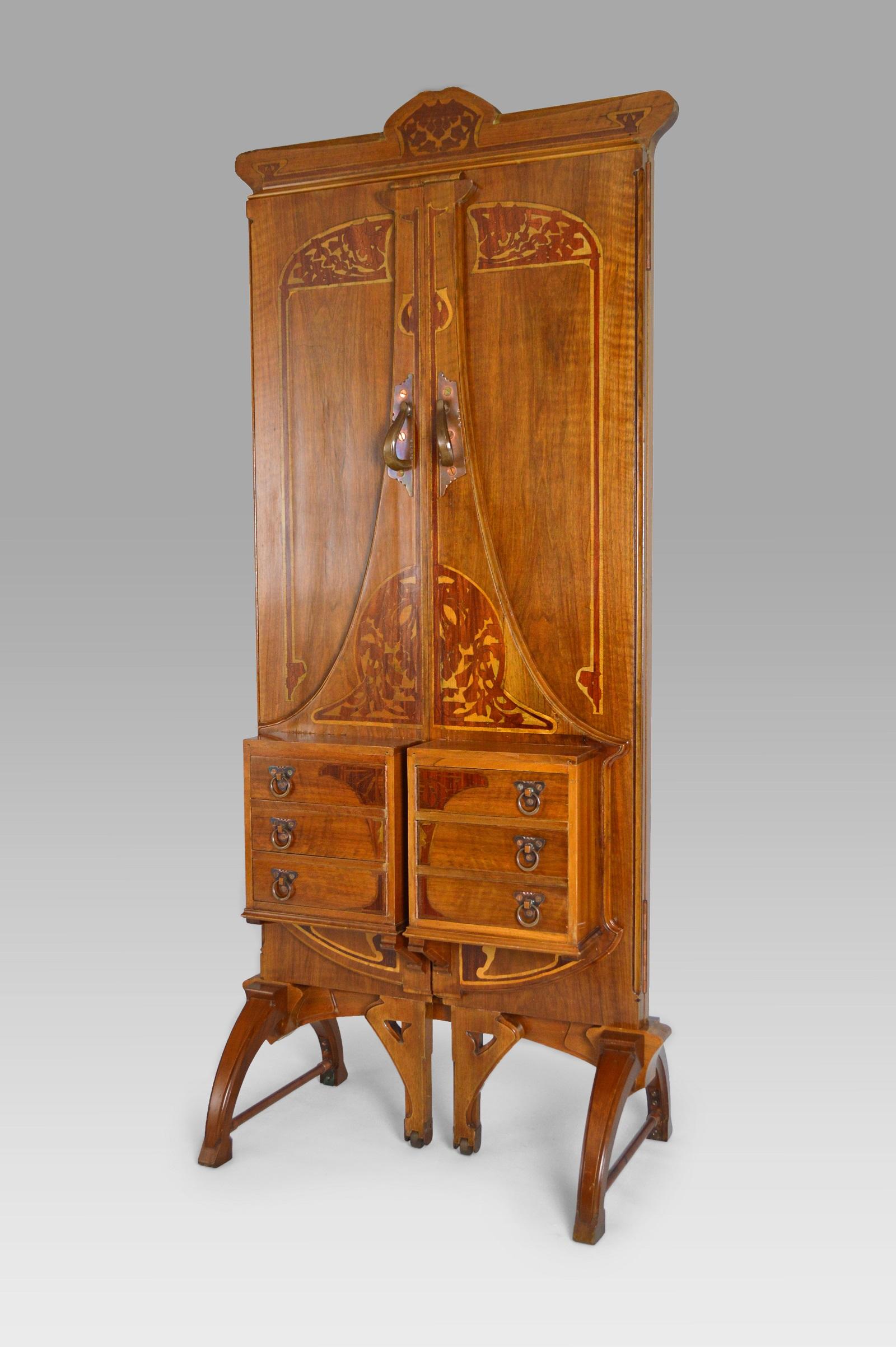 Early 20th Century Art Nouveau Vanity Folding Mirror Screen with Marquetry, 1901 For Sale