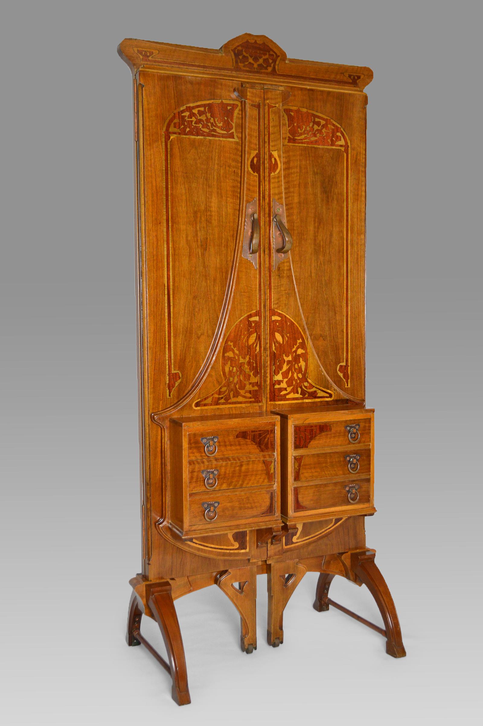 Copper Art Nouveau Vanity Folding Mirror Screen with Marquetry, 1901 For Sale