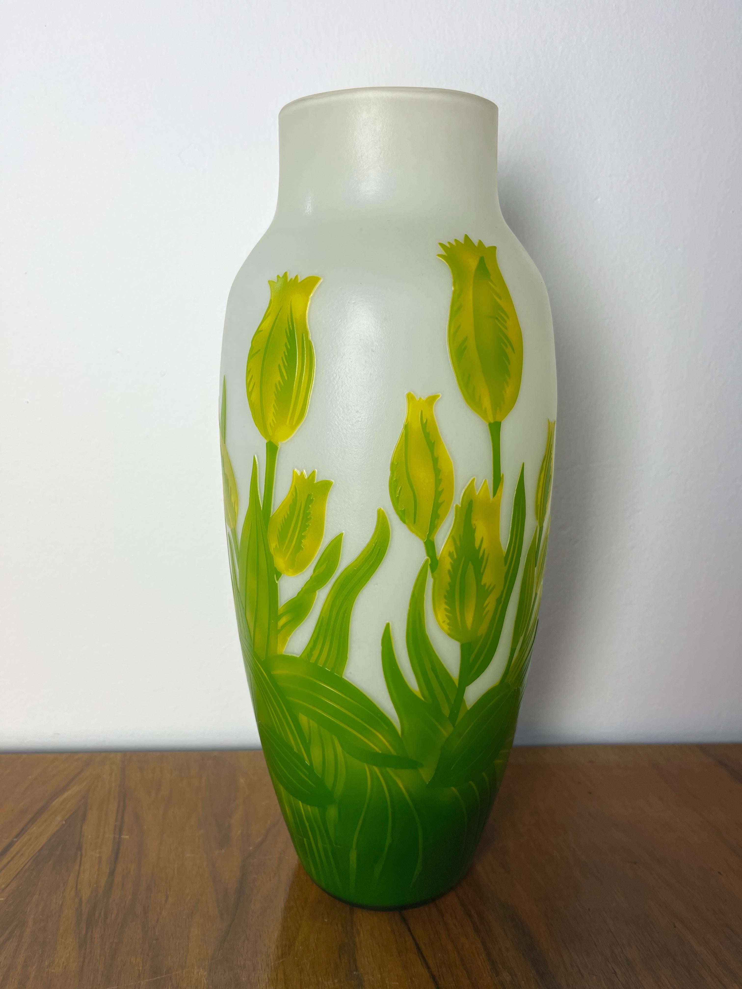 Jugendstilvase von Émile Gallè Polychromes Glas, Frankreich 1910er Jahre im Angebot 1