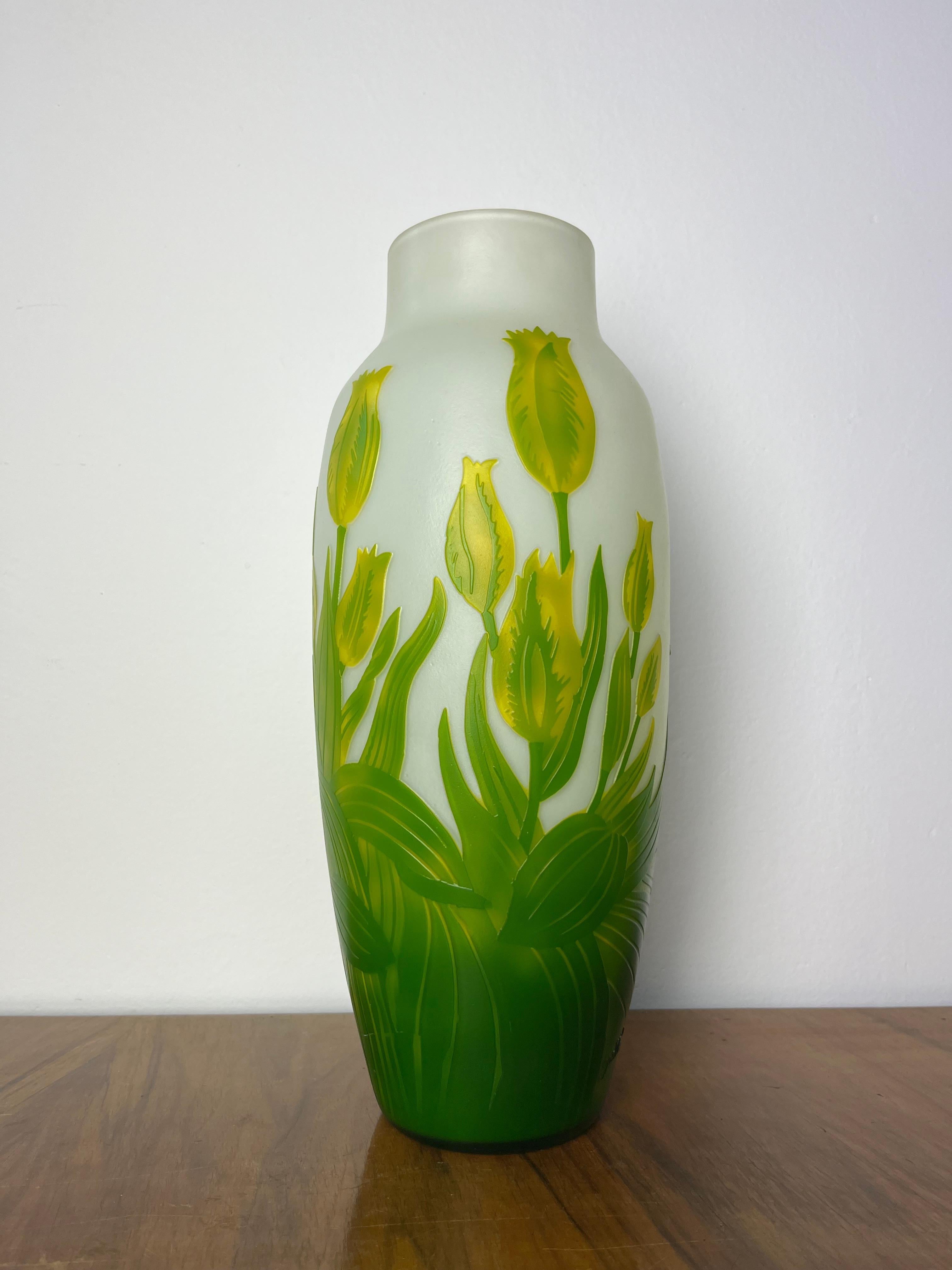 Jugendstilvase von Émile Gallè Polychromes Glas, Frankreich 1910er Jahre im Angebot 3