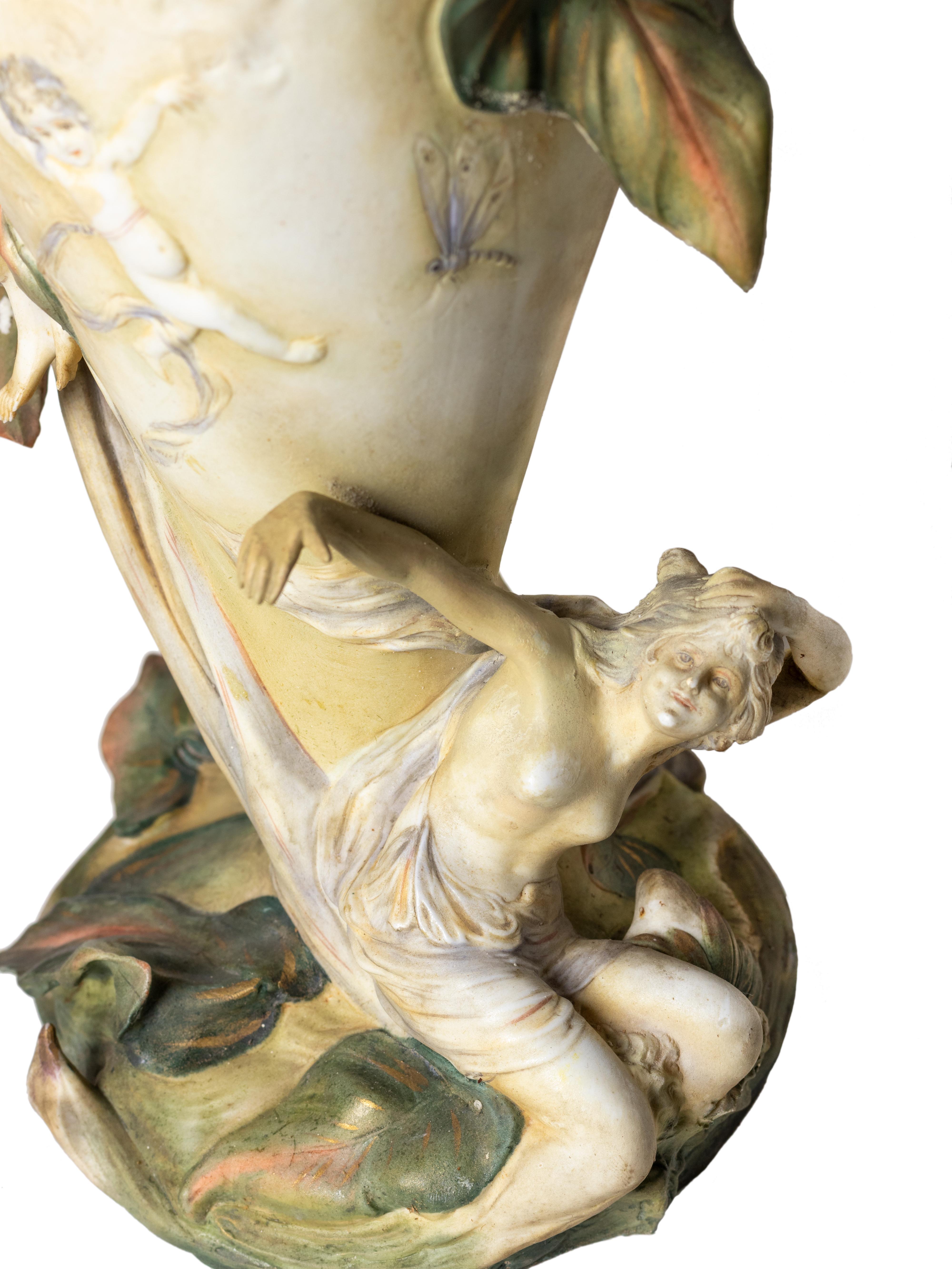 XIXe siècle Vase Art nouveau de Karl Ens Volkstedt, Jugendstil, (Circa 1896) en vente