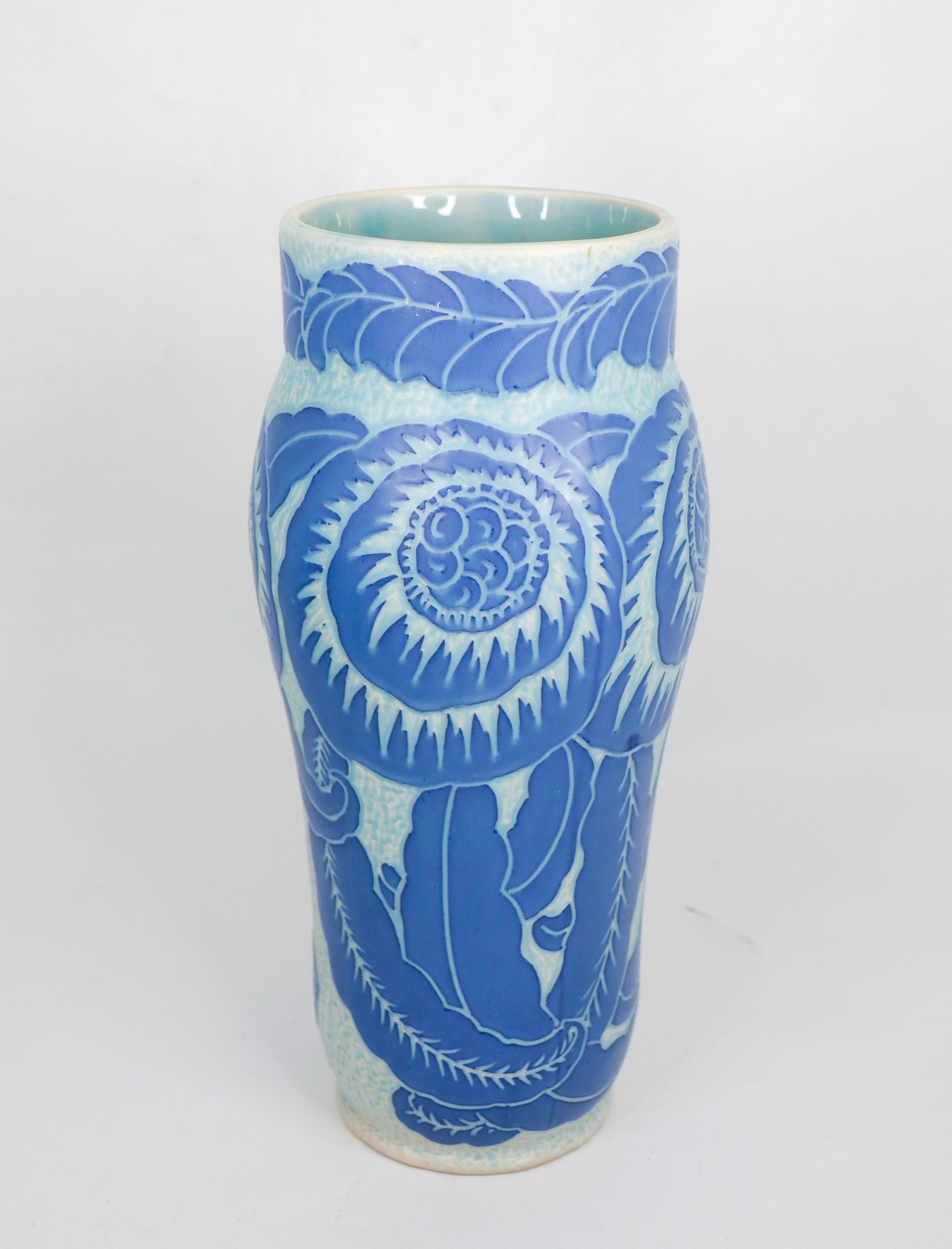 Vernissé Vase Art nouveau turquoise et bleu Josef Ekberg Sgrafitto 1918 en vente