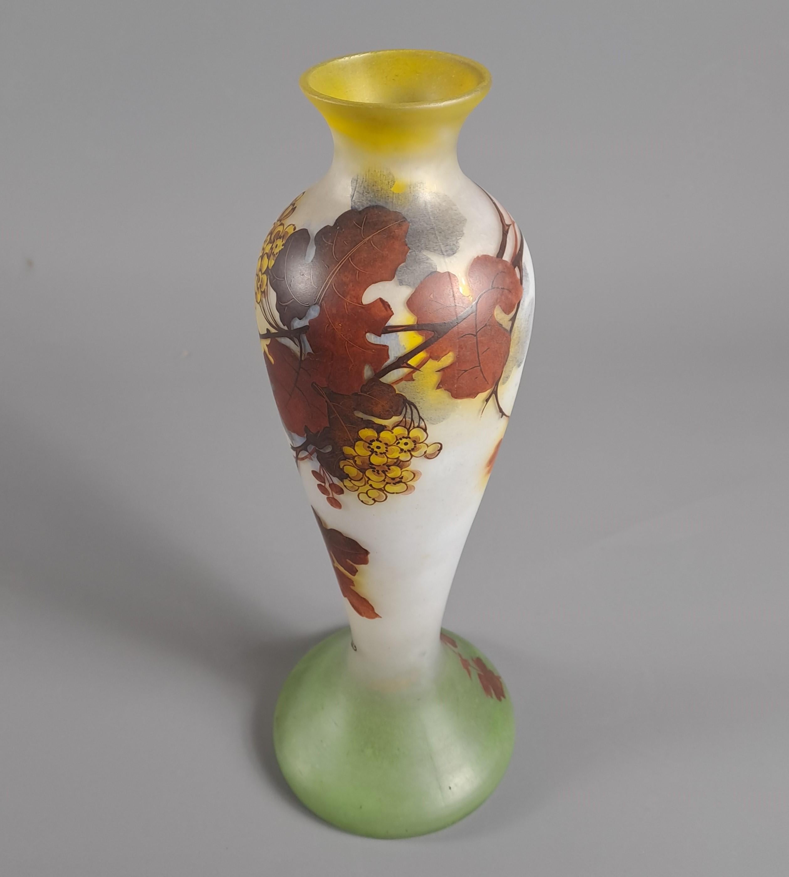 Vaso Art Decor con rami di vite di Sauternes firmato Jean Simon Peynau in vendita 1