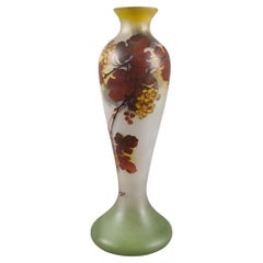 Jugendstilvase im Jugendstil, dekoriert mit Sauternes Vine Branches, signiert Jean-simon Peynau