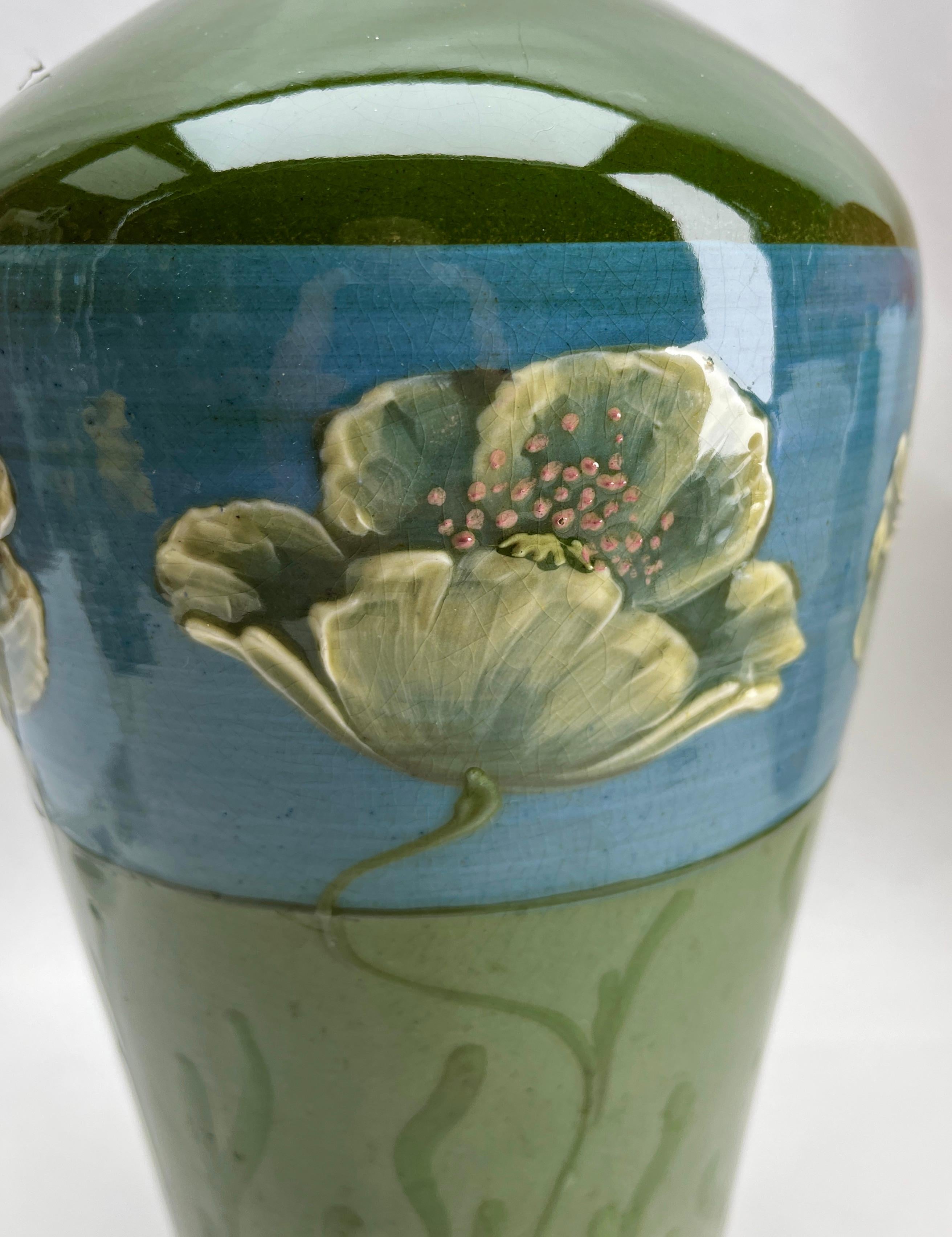 Brilliant handmade hand-glazed Art Nouveau Vase, 1930.

Handmade and hand-glazed in brilliant colored details.
Made in Belgium
Art Nouveau period 1930 fine quality.

The piece is in Good condition and a real beauty.

Please don't hesitate to get in