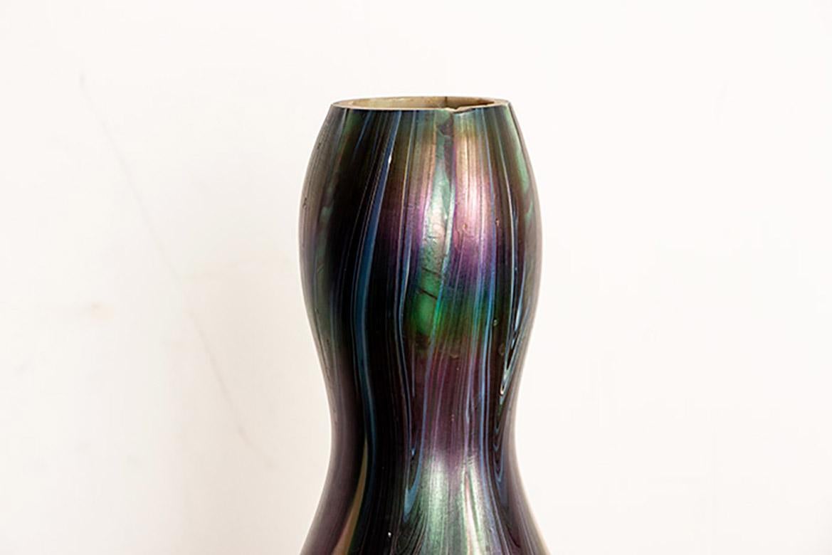 Vetro artistico Vaso Art Nouveau in pasta di vetro in stile Art Favrile. in vendita