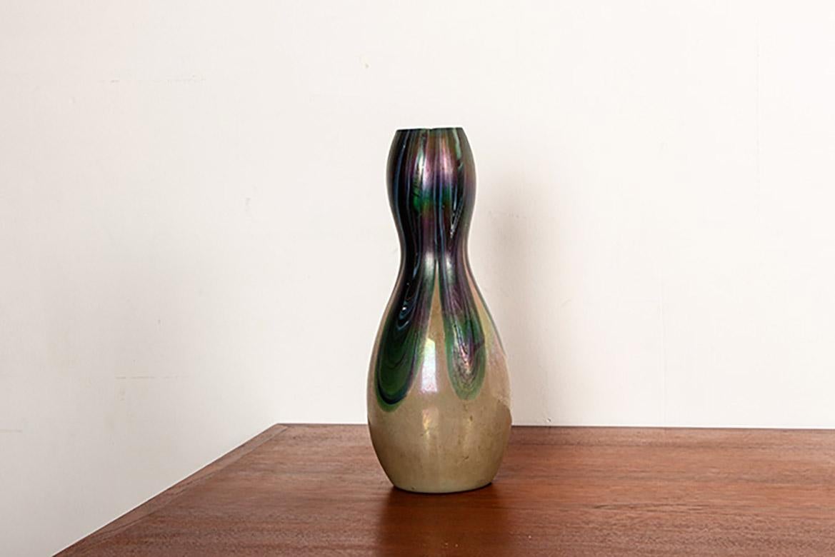 Vaso Art Nouveau in pasta di vetro in stile Art Favrile. in vendita 3