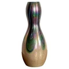 Art Nouveau vase in glass paste in the Art Favrile style.