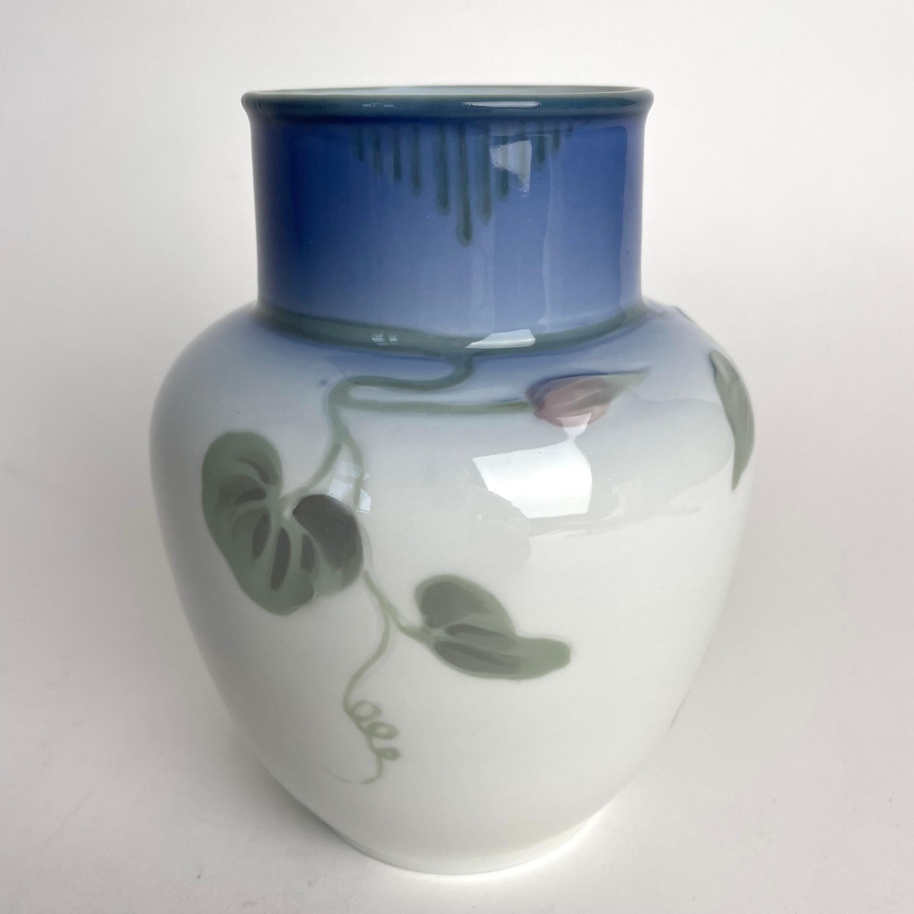 Early 20th Century Art Nouveau Vase in porcelain by Nils Emil Lundström for Rörstrand, Sweden For Sale