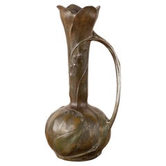 Art Nouveau vase in solid pewter with bronze patina by Louis Chalon 1910.