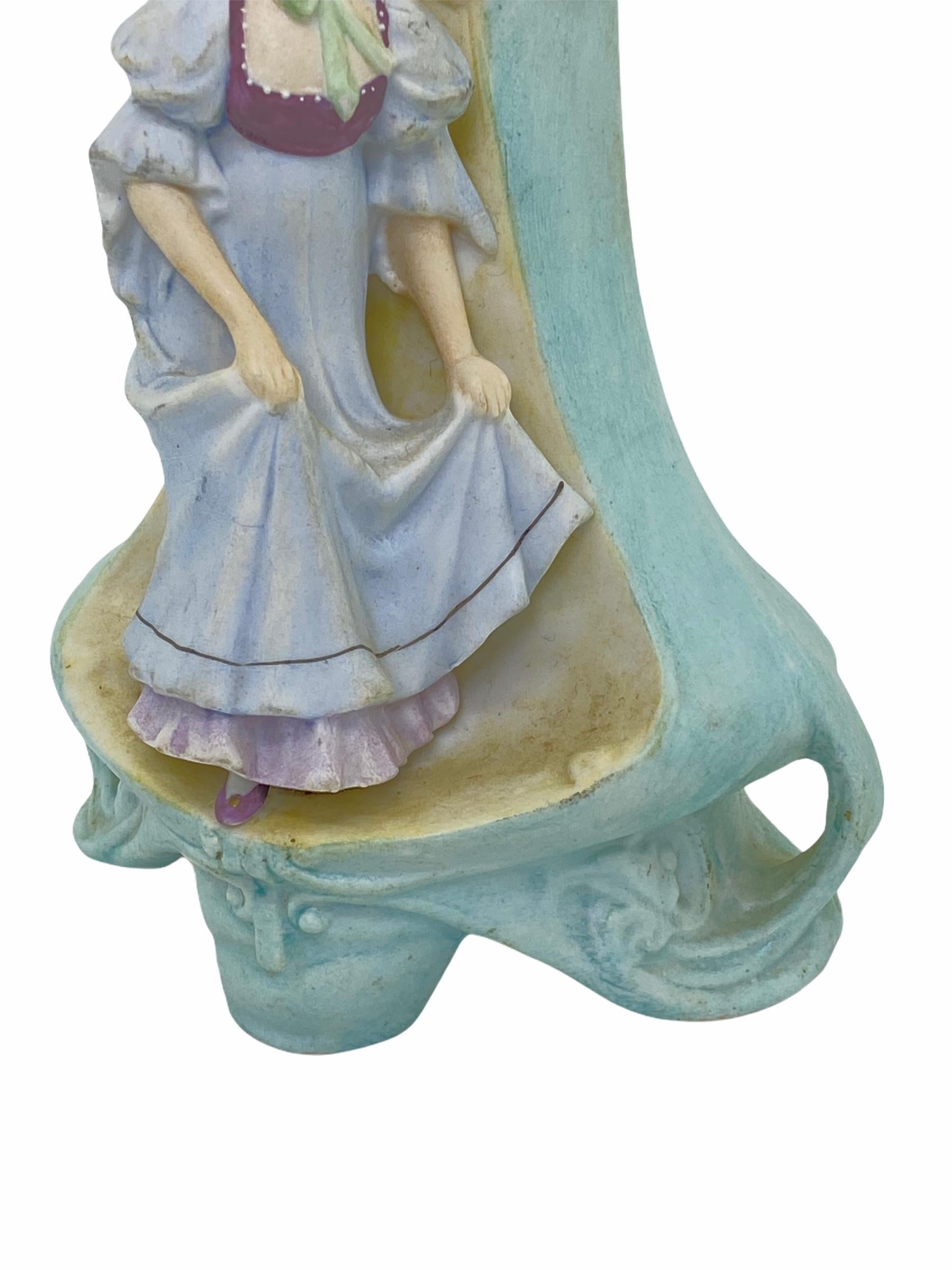 Art Nouveau Vase Noble Lady Figurine Bisque Porcelain, German, circa 1900 For Sale 3