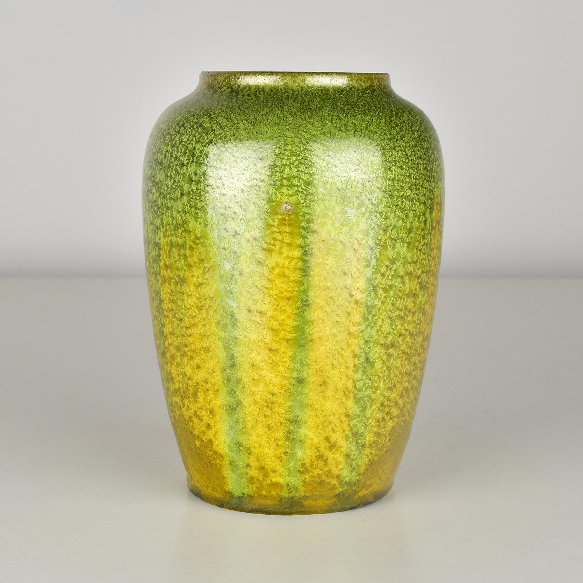 Vaso Art Nouveau w. Spettacolare smalto cristallino attr. a Sarrguemines In condizioni ottime in vendita a Bad Säckingen, DE