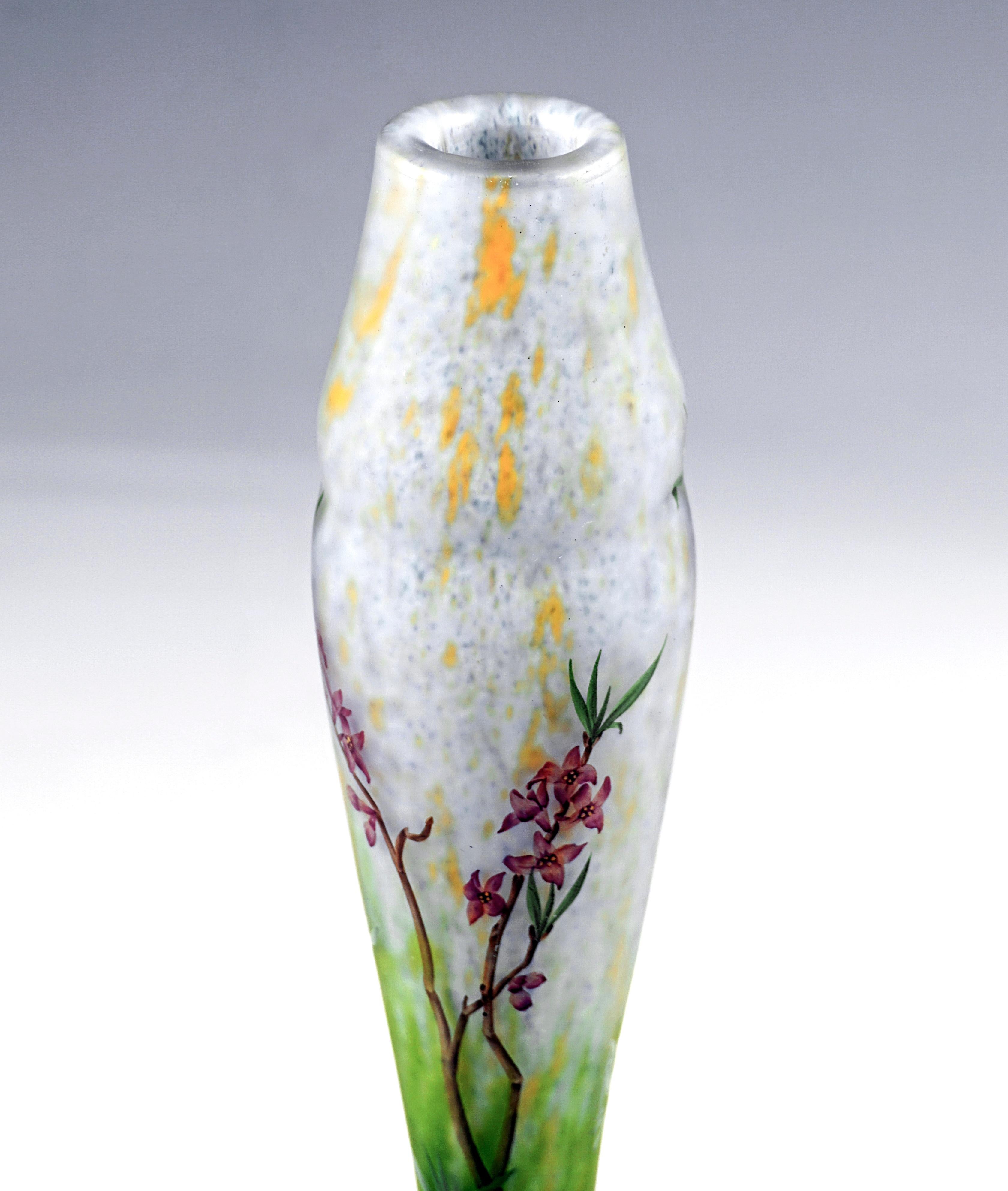 Art Nouveau Vase with Delicate Flower Branches Decor, Daum Nancy, France, c 1910 In Good Condition For Sale In Vienna, AT