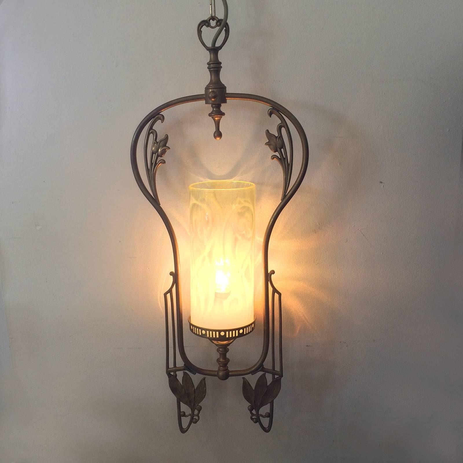 Art Nouveau Vaseline Glass Floral Ceiling Hanging Light Lamp In Excellent Condition In Daylesford, Victoria