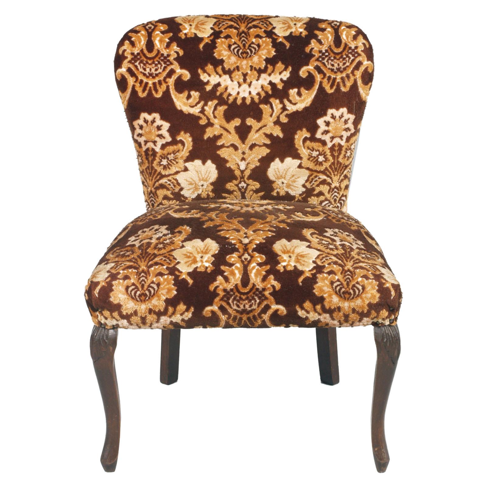 Hand-Carved Art Nouveau Venetian Bedroom Chairs & Footrest With precious Fortuny Upholstery For Sale