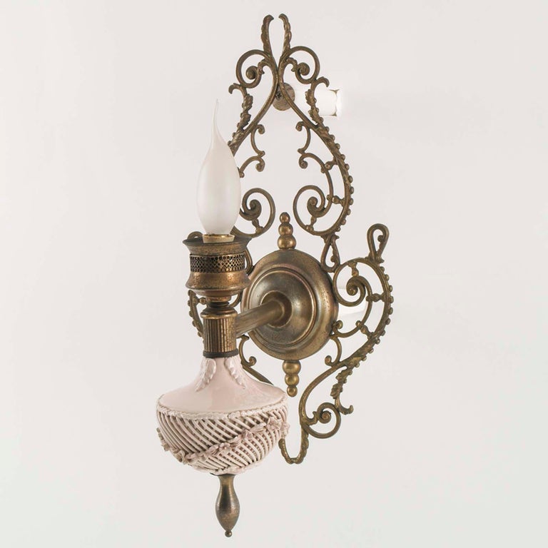 Art Nouveau Venetian Wall Lights, Pink Porcelain from Bassano, Brass and Bronze For Sale 1