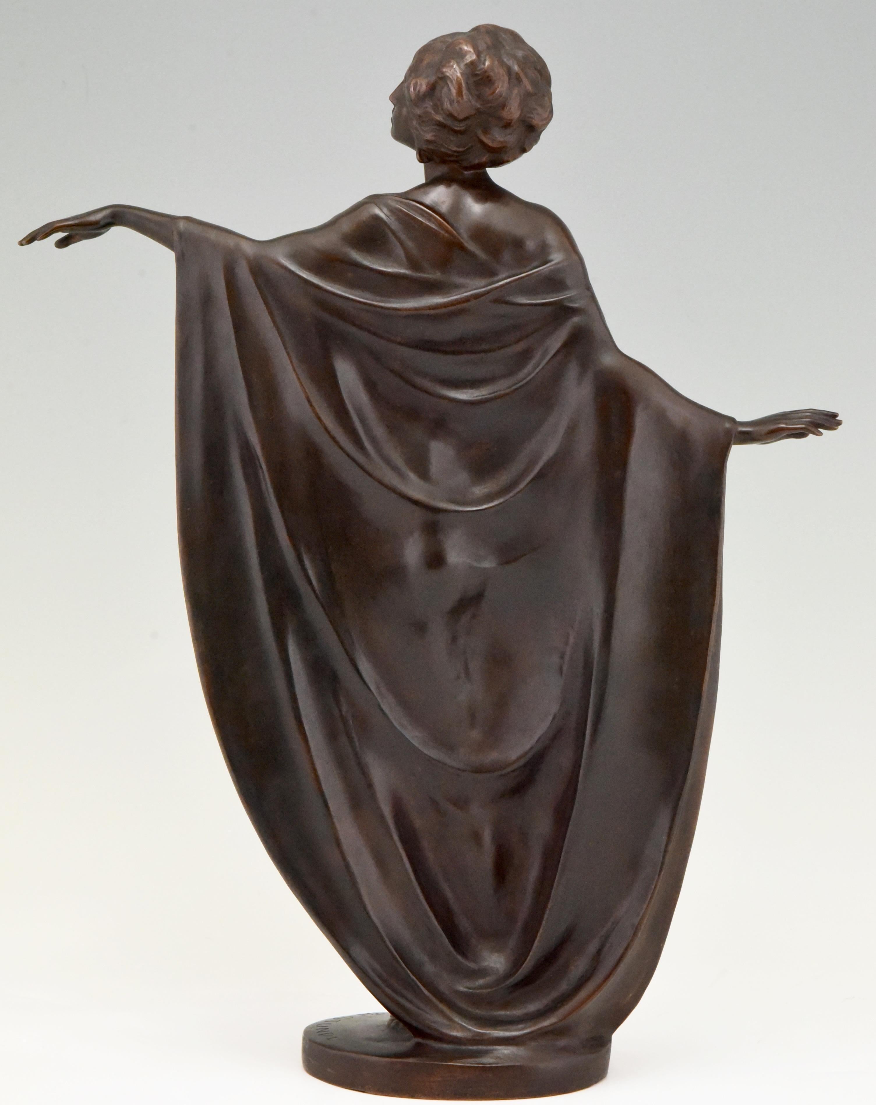 Art Nouveau Vienna Bronze Sculpture Draped Nude Dancer Theodor Stundl, 1910 In Good Condition For Sale In Antwerp, BE