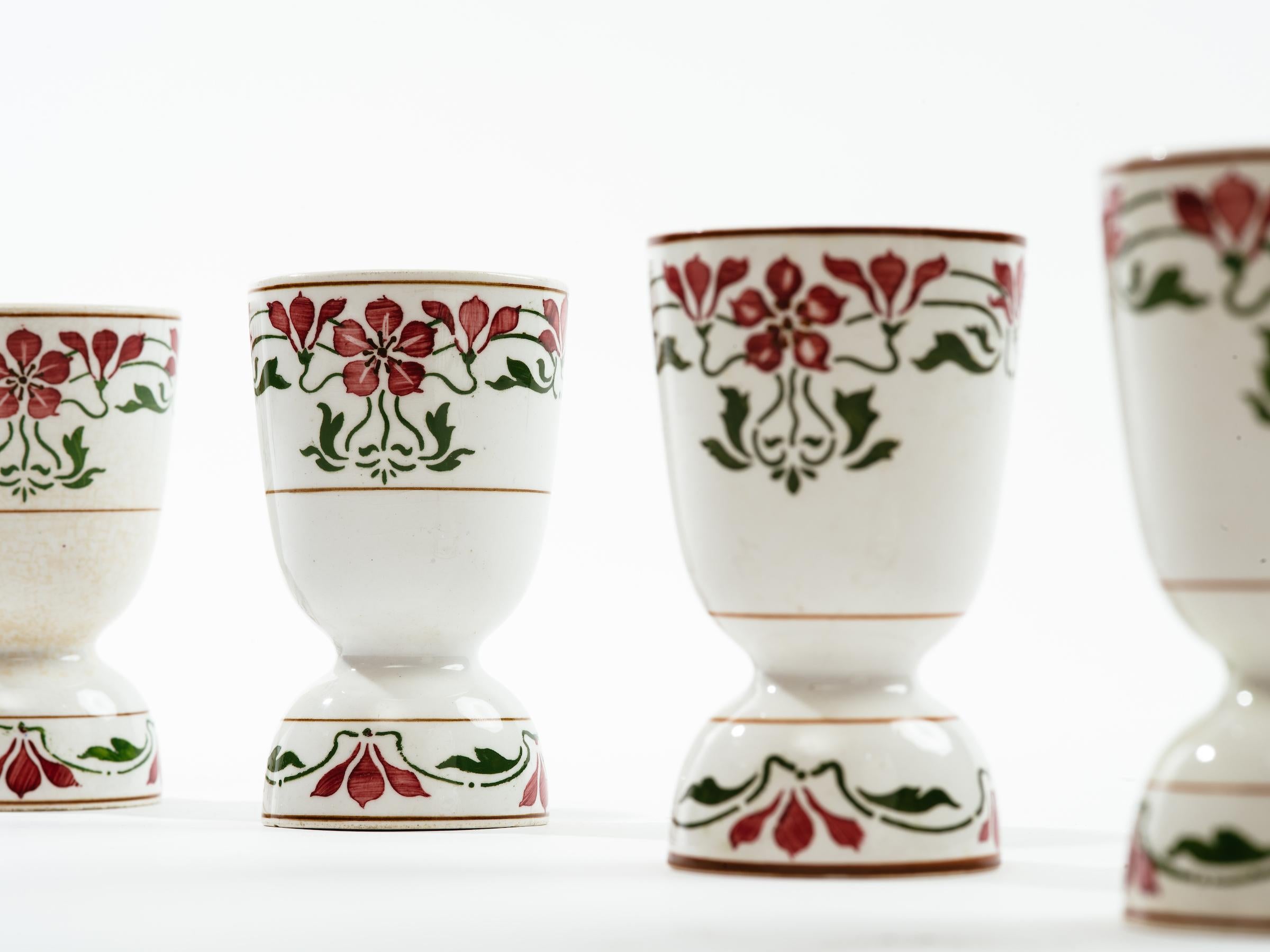 Art nouveau Tasses à œuf Art Nouveau Villeroy and Boch Saxony en porcelaine coquelicot en vente