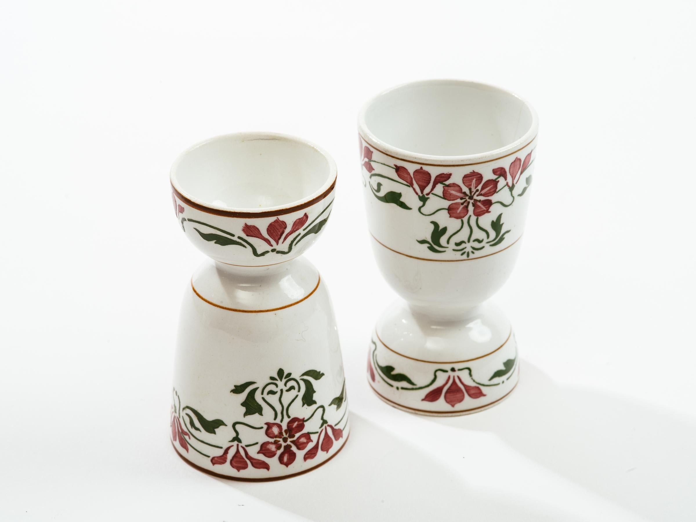 19th Century Art Nouveau Villeroy and Boch Saxony Poppy Porcelain Egg Cups For Sale