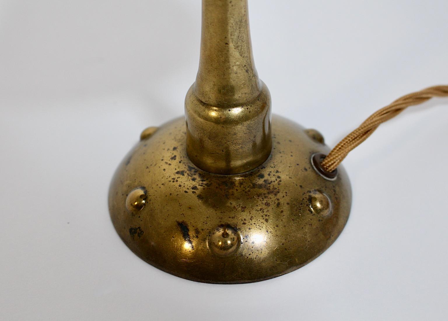 Art Nouveau Vintage Cúpula de latón Lámpara de mesa Lámpara de cabecera circa 1910 Francia en venta 2
