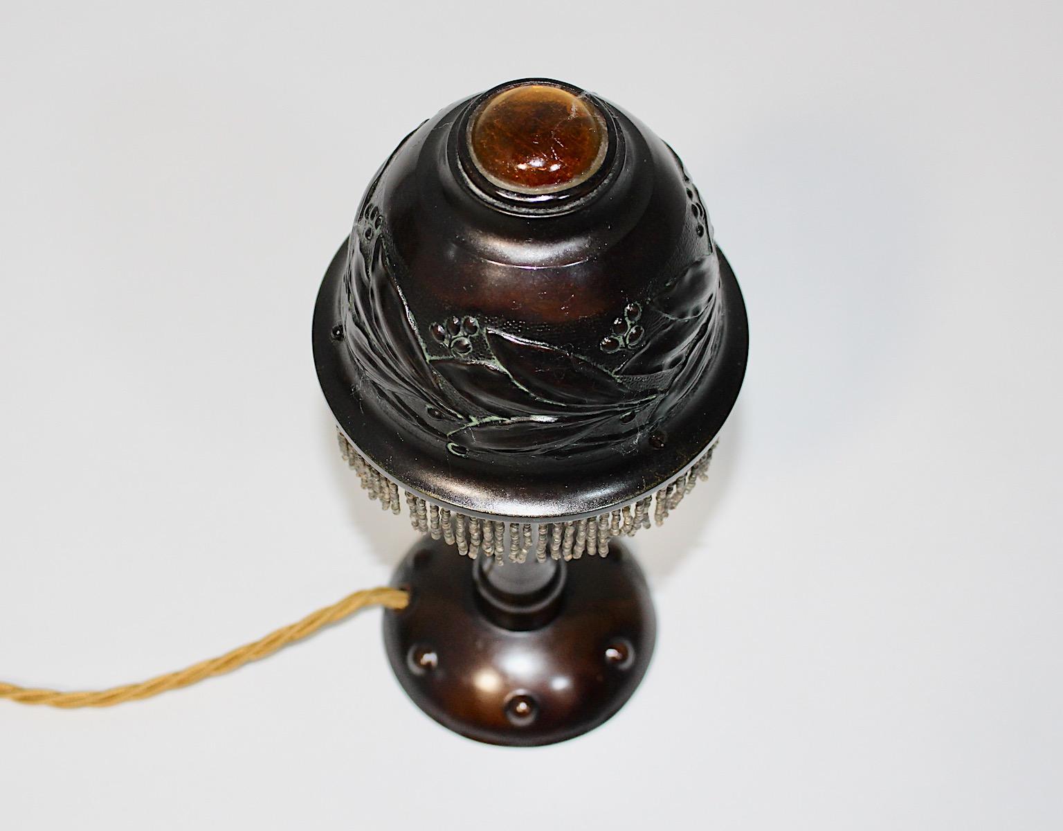 Art Nouveau Vintage Lámpara de sobremesa de metal bruñido Ámbar c 1910 Francia en venta 3