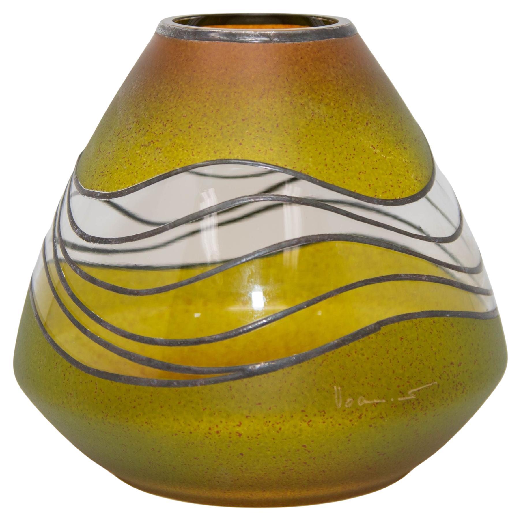 Art Nouveau Vlasta Vobornikova  Vaso di Bohemia in vetro verde e oro firmato in vendita