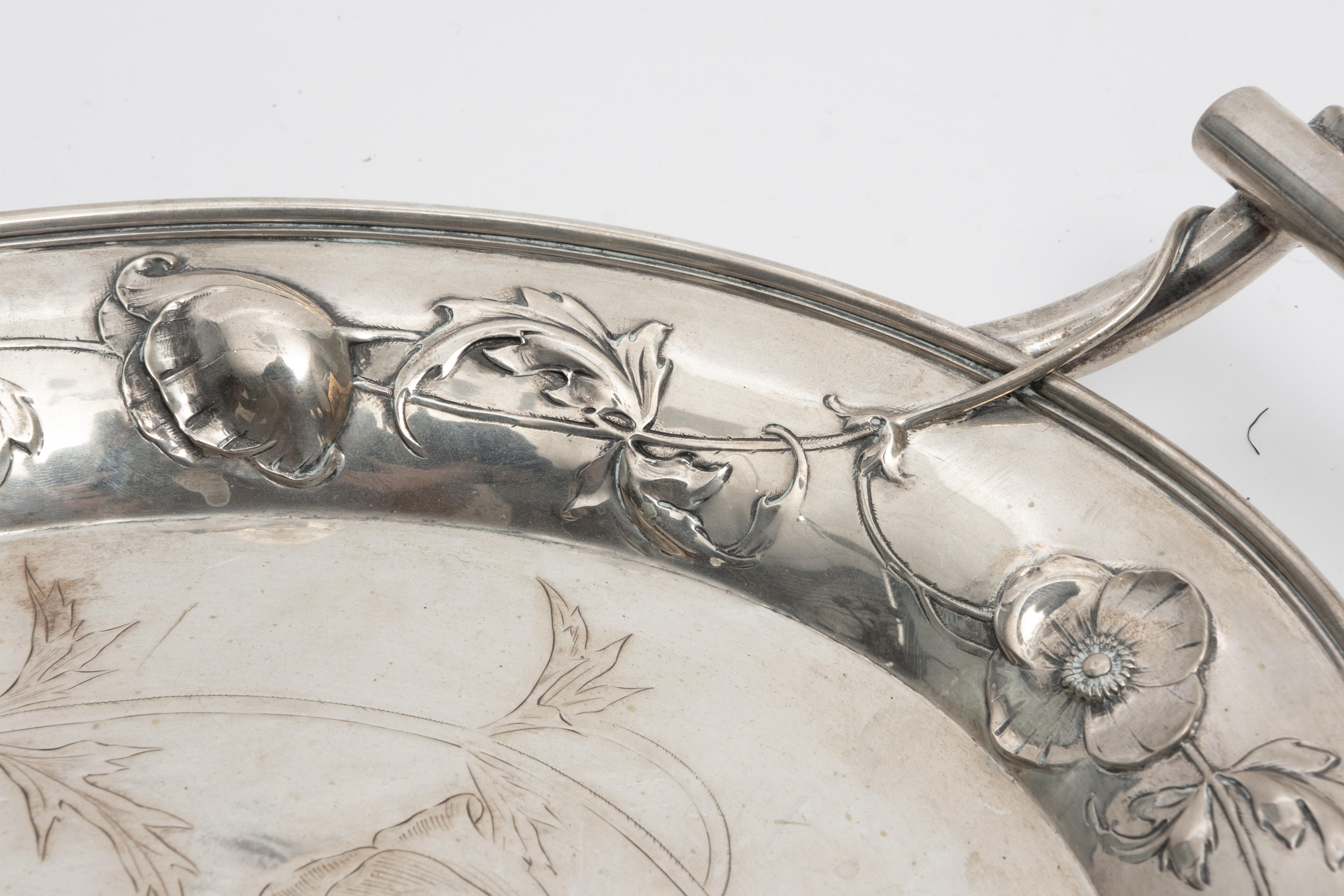 W. Stuttgen German art nouveau silver tray with double handles and oval form, finished with etched floral motifs. Hallmarked: 