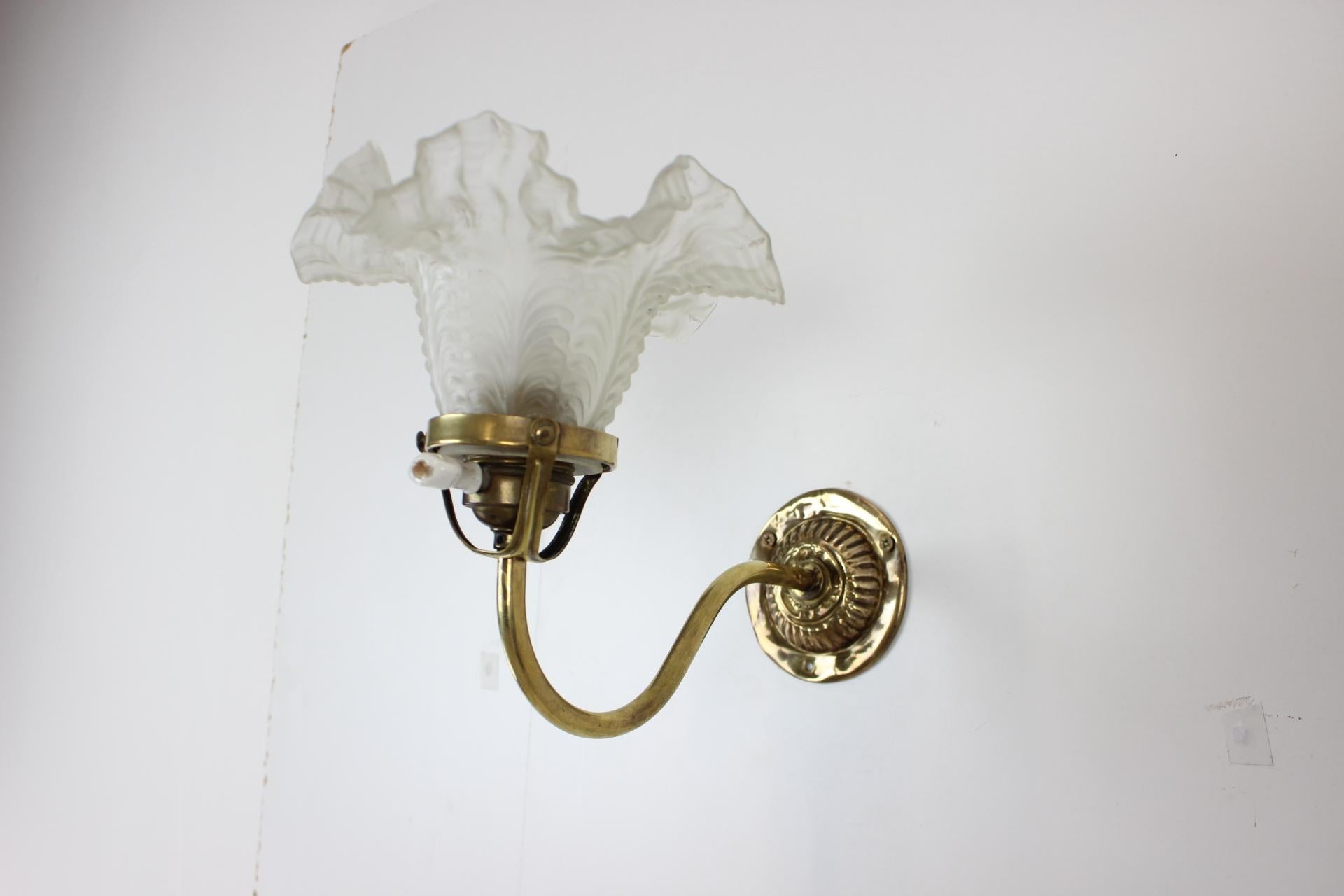 art nouveau sconce