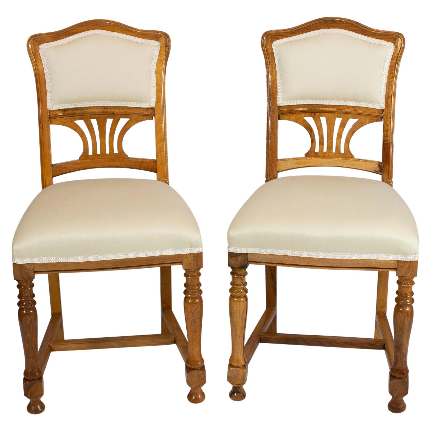 Art Nouveau Walnut Pair of Chairs For Sale