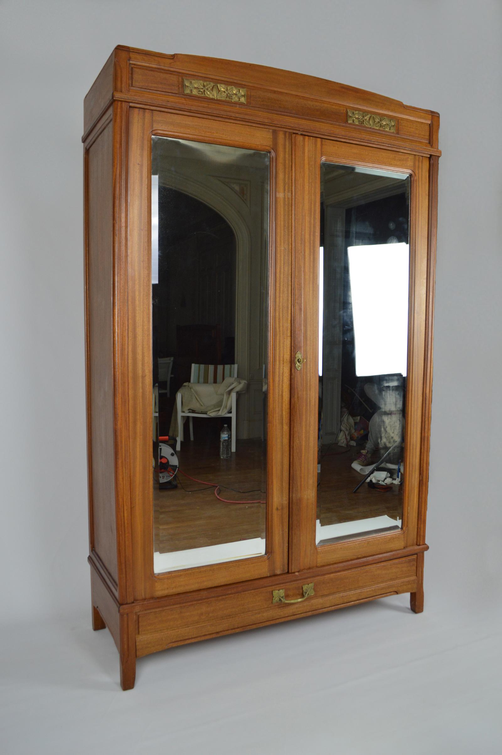 Beveled Art Nouveau Wardrobe by Mathieu Gallerey in Mahogany, Clematis model, circa 1920 For Sale