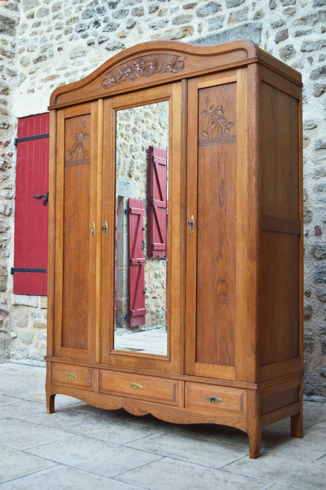 Beveled Art Nouveau Wardrobe with Mirror, in Carved Oak, France, circa 1910
