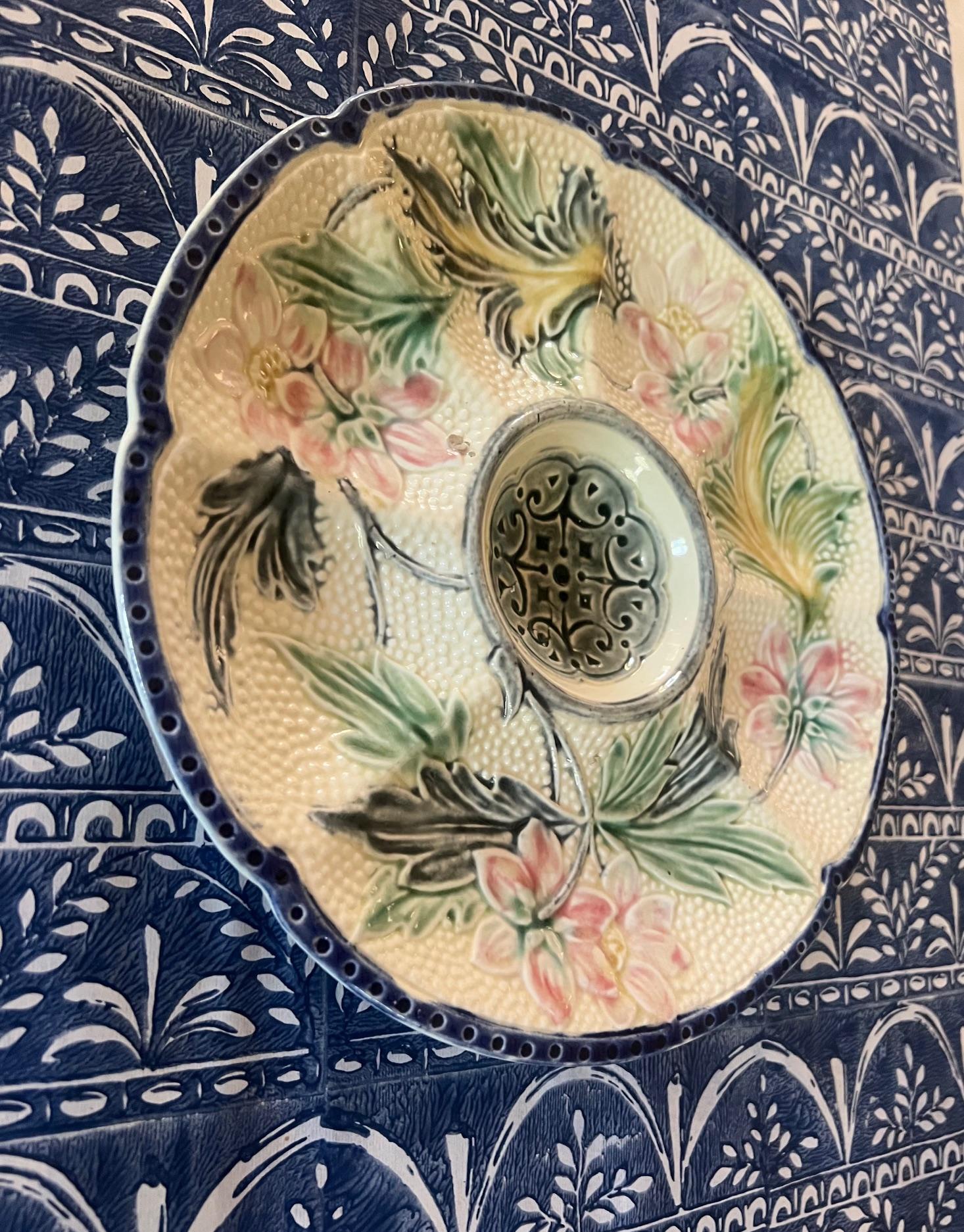 Jugendstil-Austernteller mit Wasmuel, Belgien, ca. 1890er Jahre (Handbemalt) im Angebot