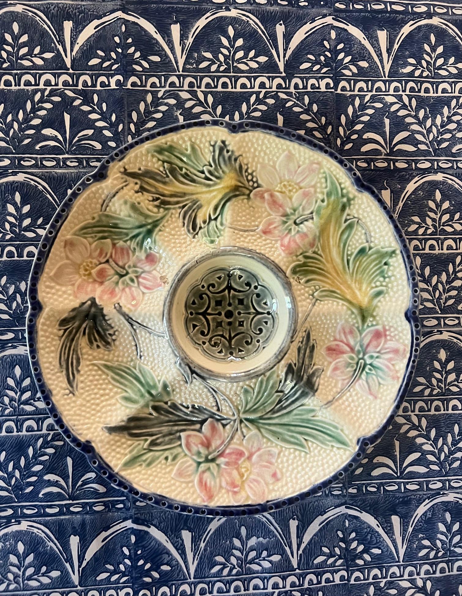 Jugendstil-Austernteller mit Wasmuel, Belgien, ca. 1890er Jahre im Zustand „Gut“ im Angebot in Ross, CA