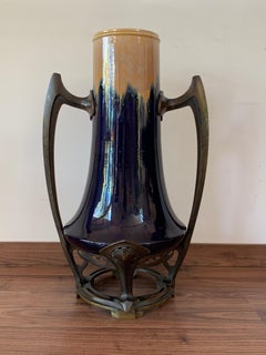 Art Nouveau Water Lily Vase Jugendstil Bronze in the Manner of Otto Eckman
