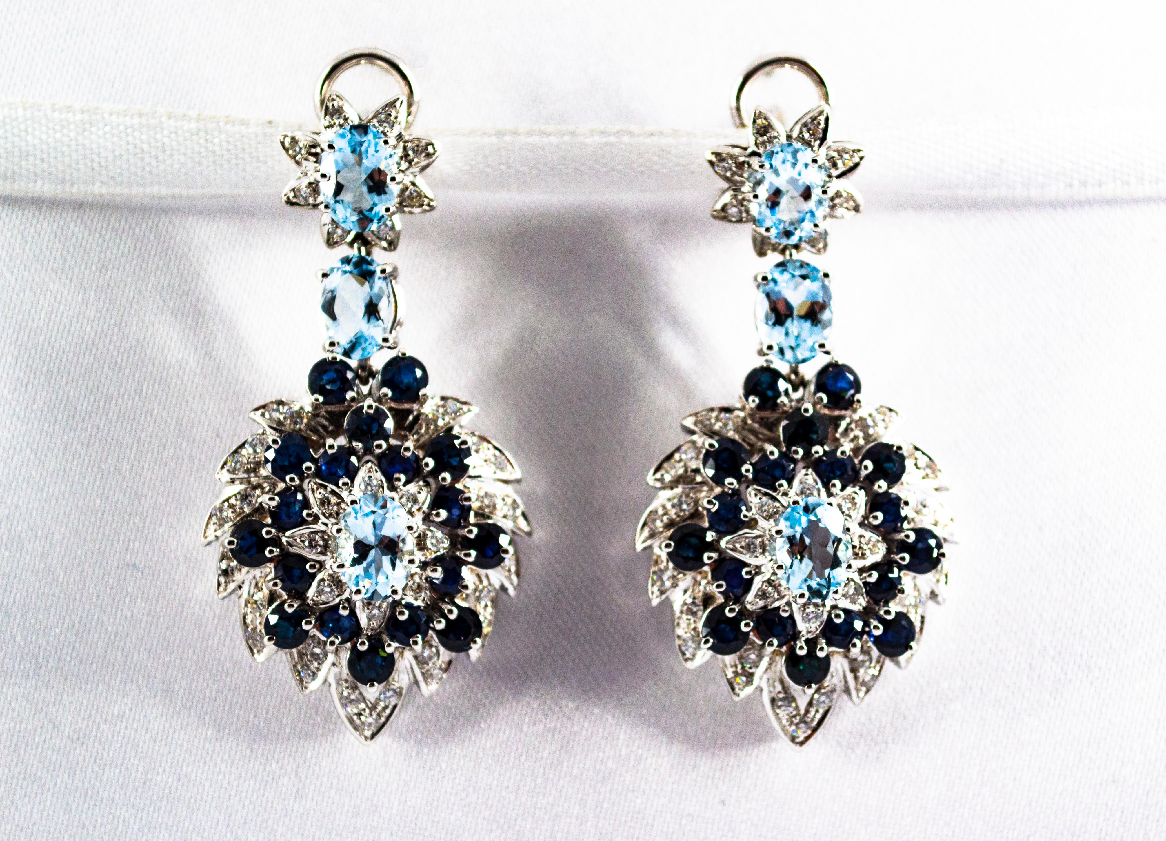 Orecchini a clip in oro bianco con diamanti bianchi, zaffiri blu e acquamarine In condizioni Nuovo in vendita a Naples, IT