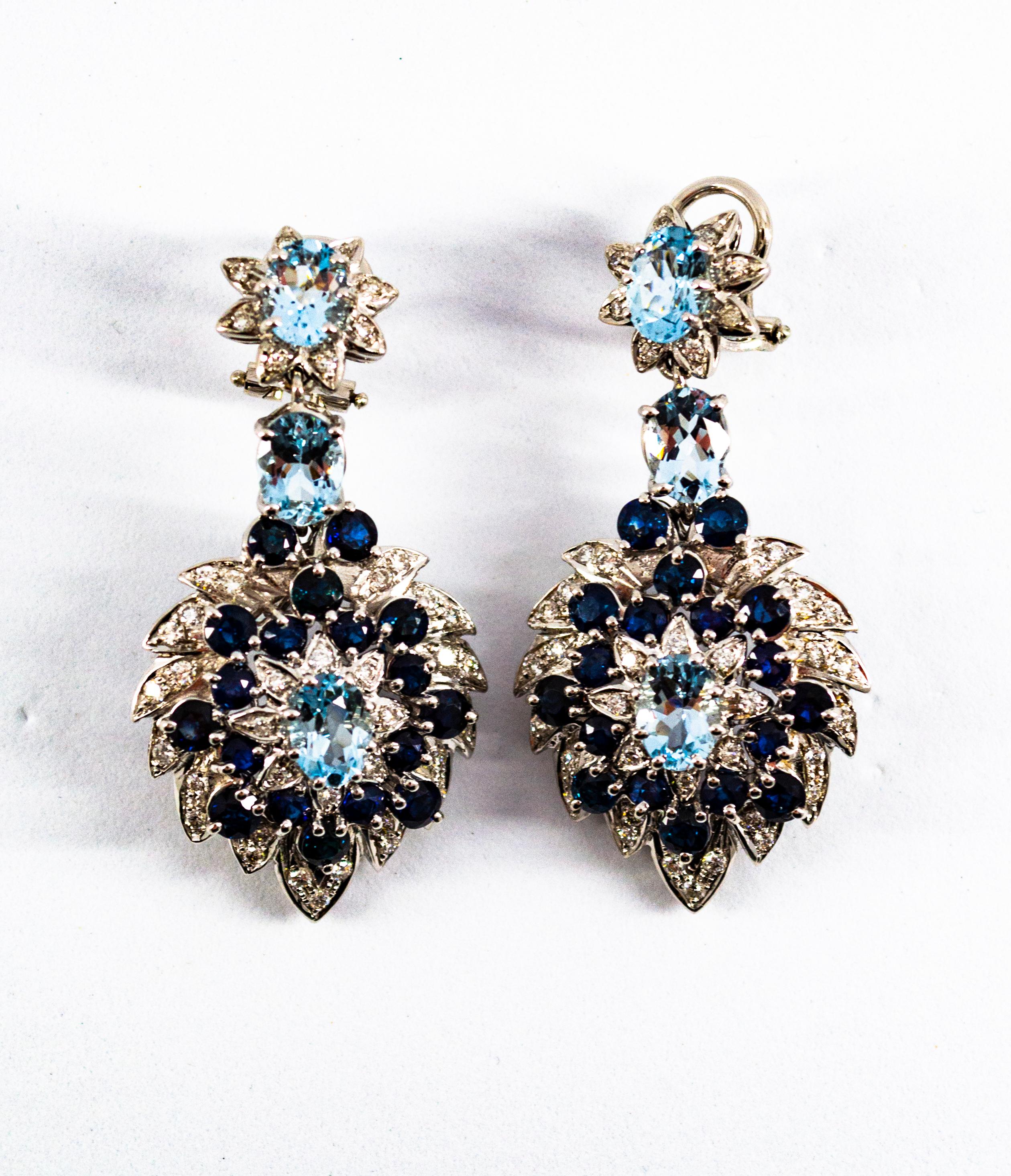 Clips d'oreilles Art Nouveau en or blanc, diamants blancs, saphirs bleus et aigue-marines en vente 3